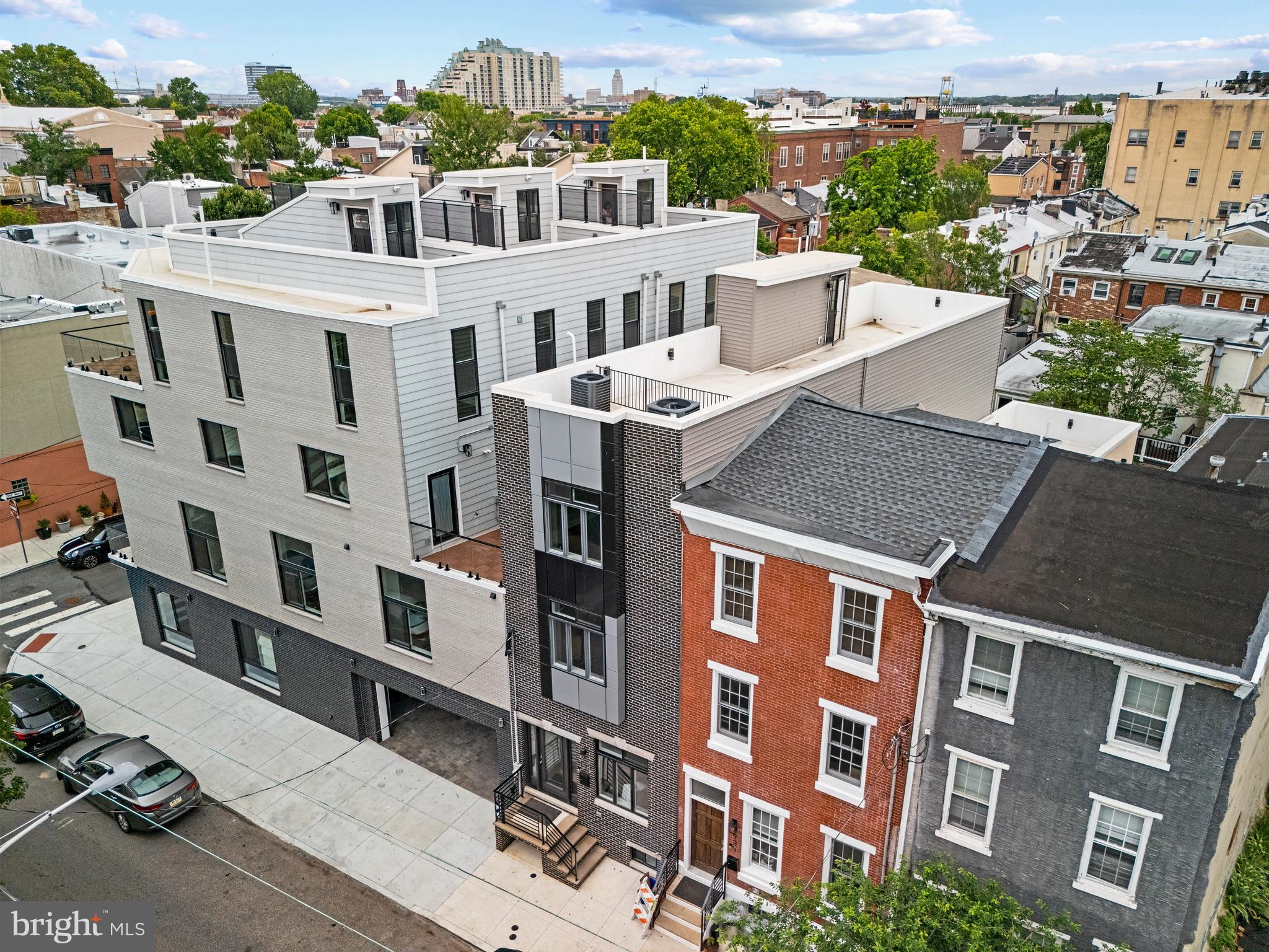 246 Montrose St
