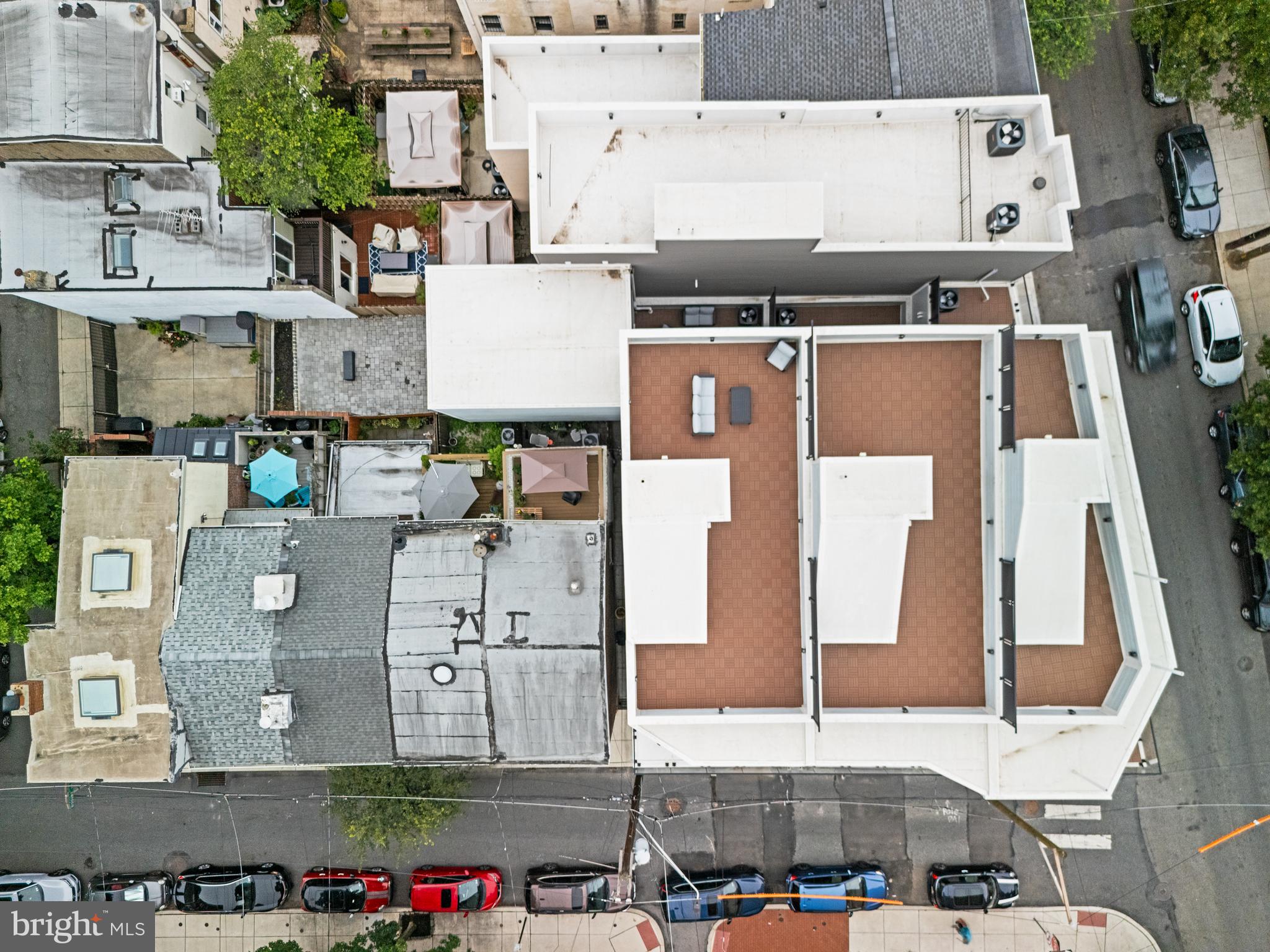 246 Montrose St