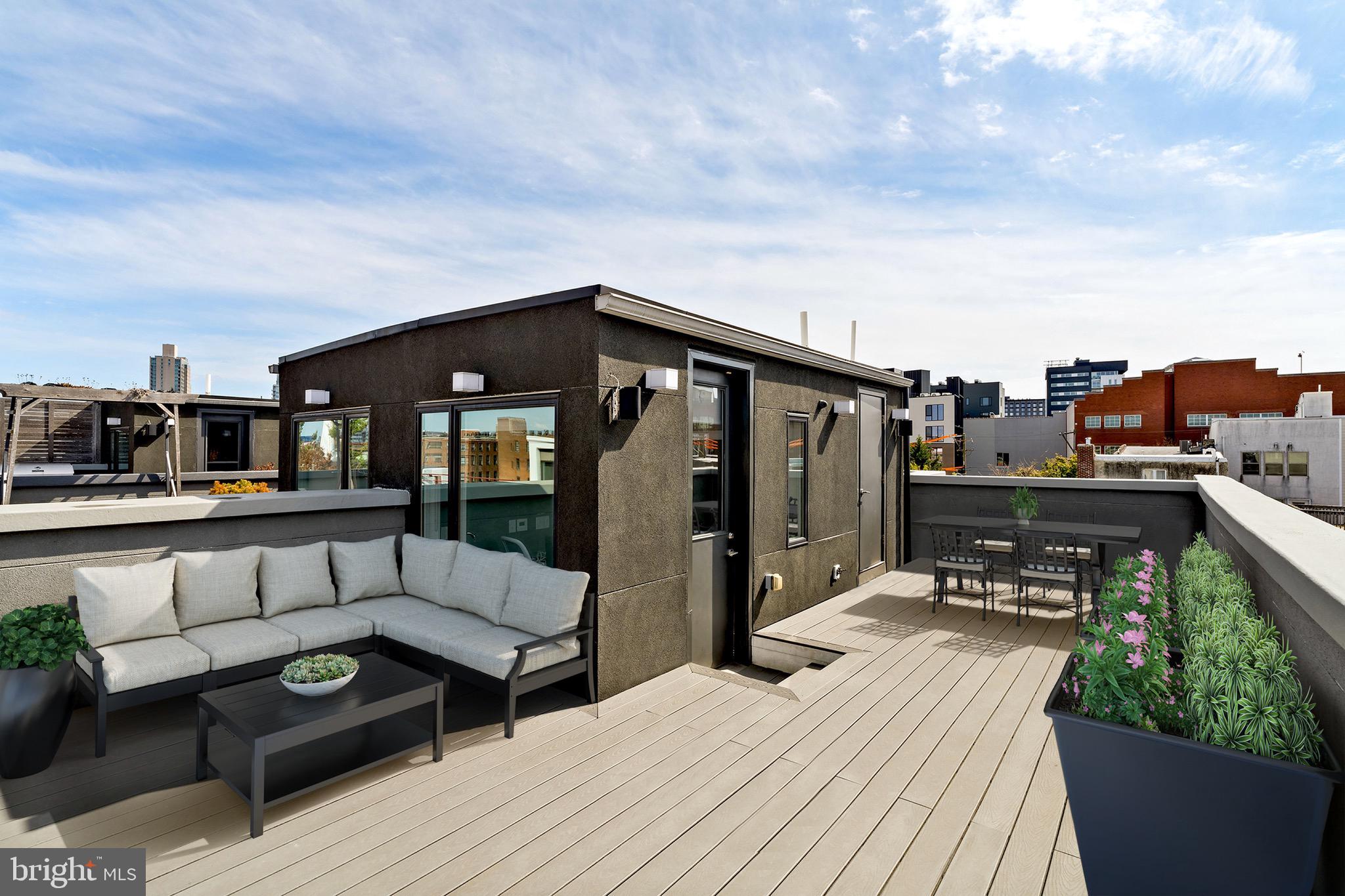 204 W Laurel St #3