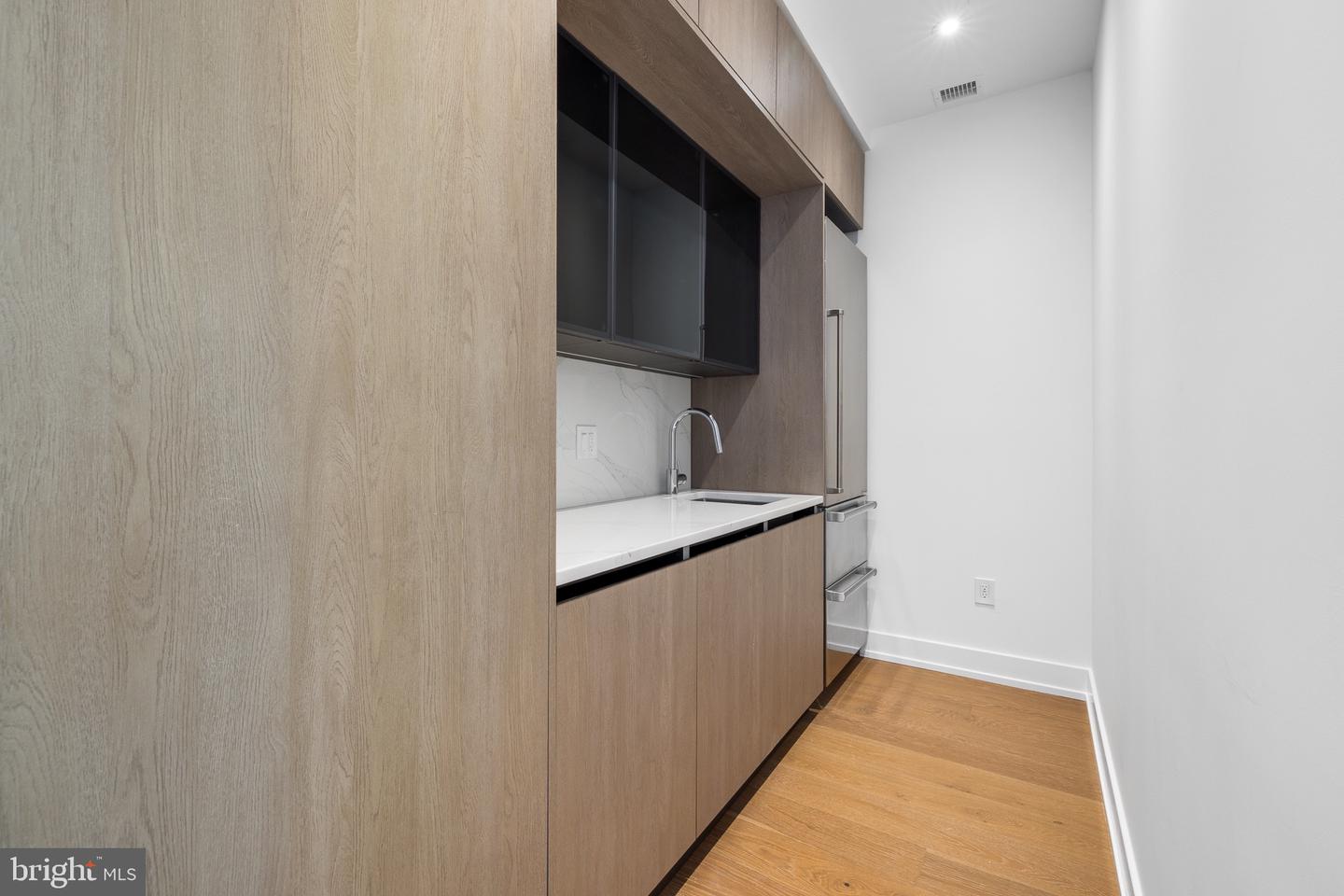 124 N 2nd St #Ph