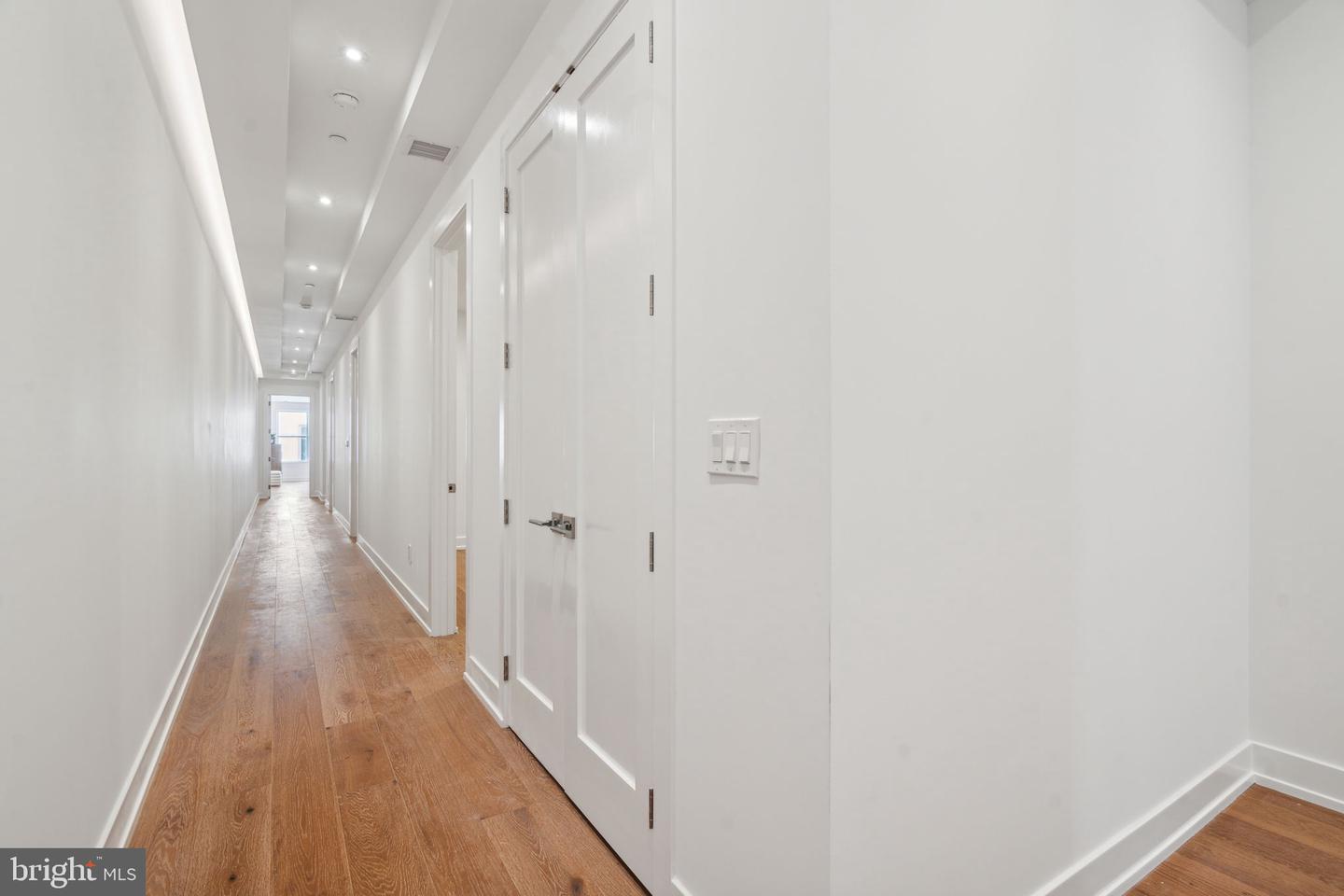 124 N 2nd St #Ph
