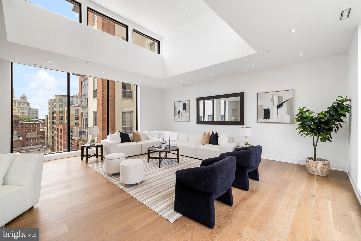 124 N 2nd St #Ph