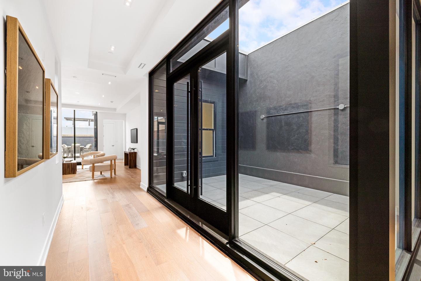 124 N 2nd St #Ph