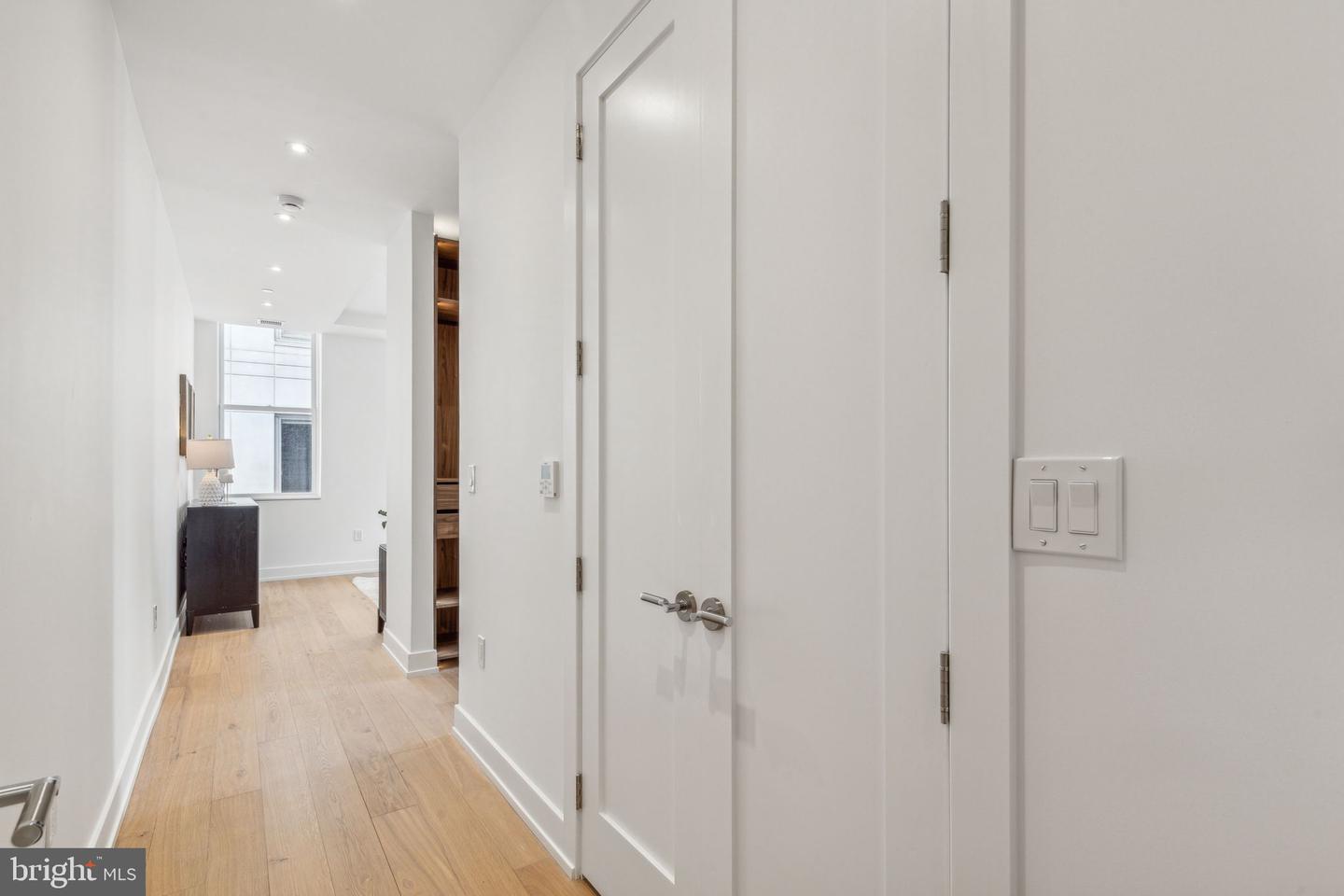 124 N 2nd St #4