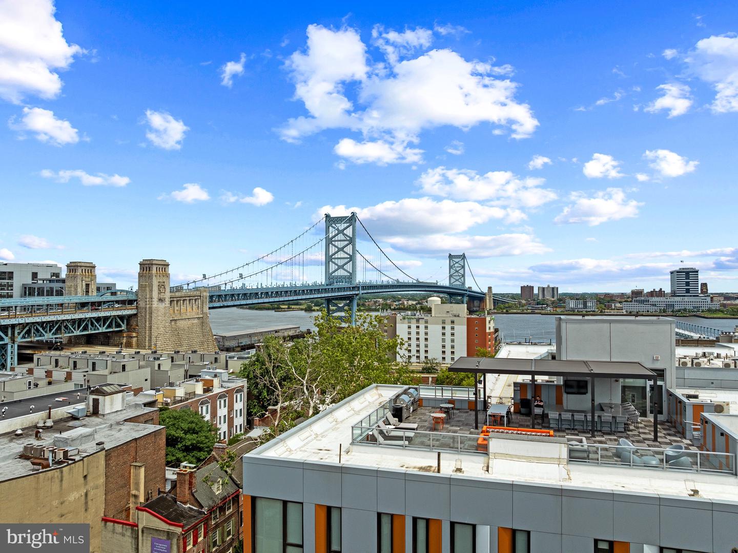 124 N 2nd St #4