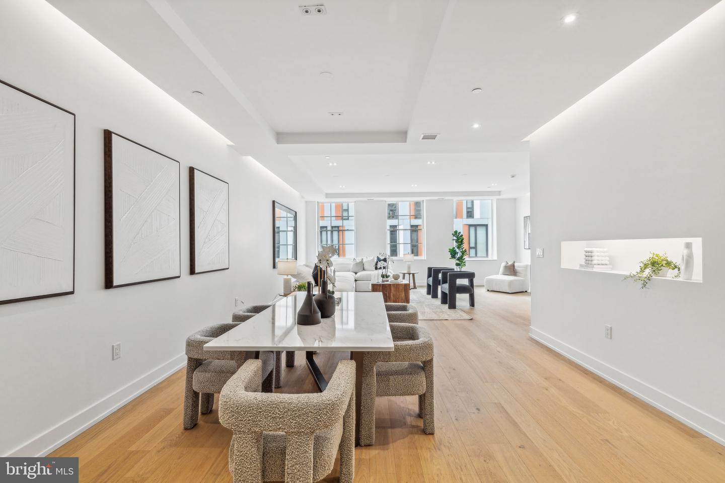 124 N 2nd St #4