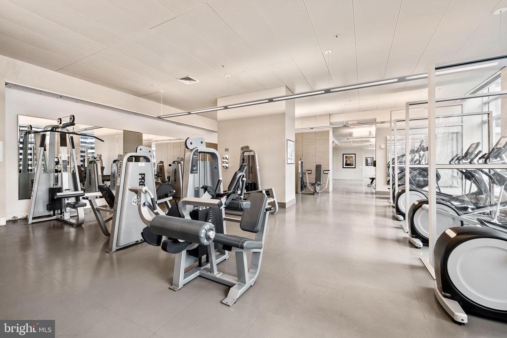 1414 S PENN SQ #14E