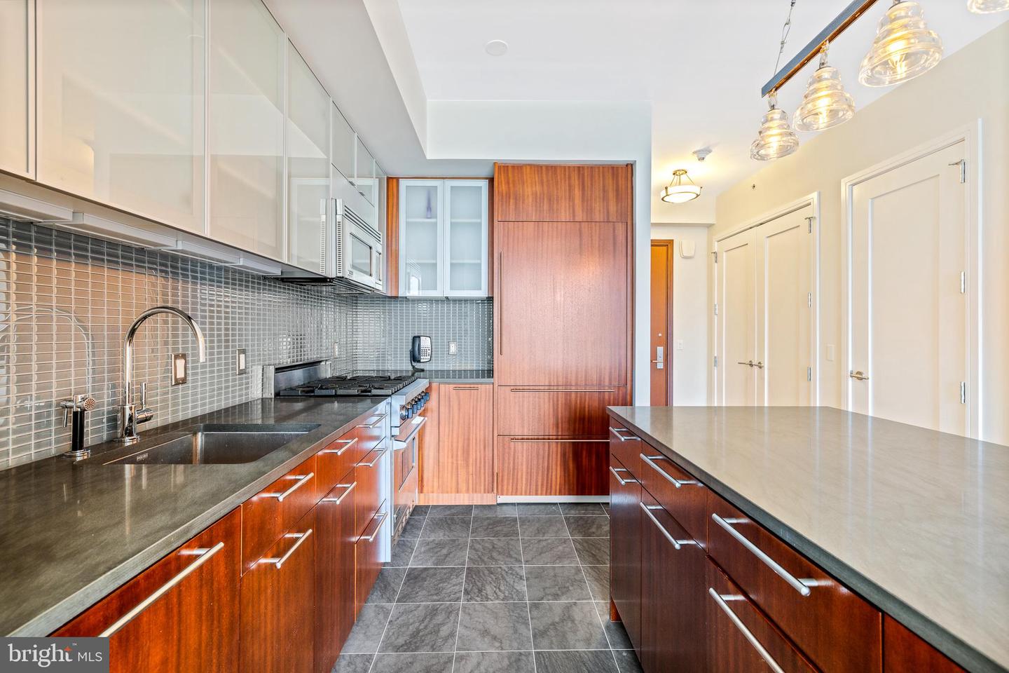 1414 S PENN SQ #14E