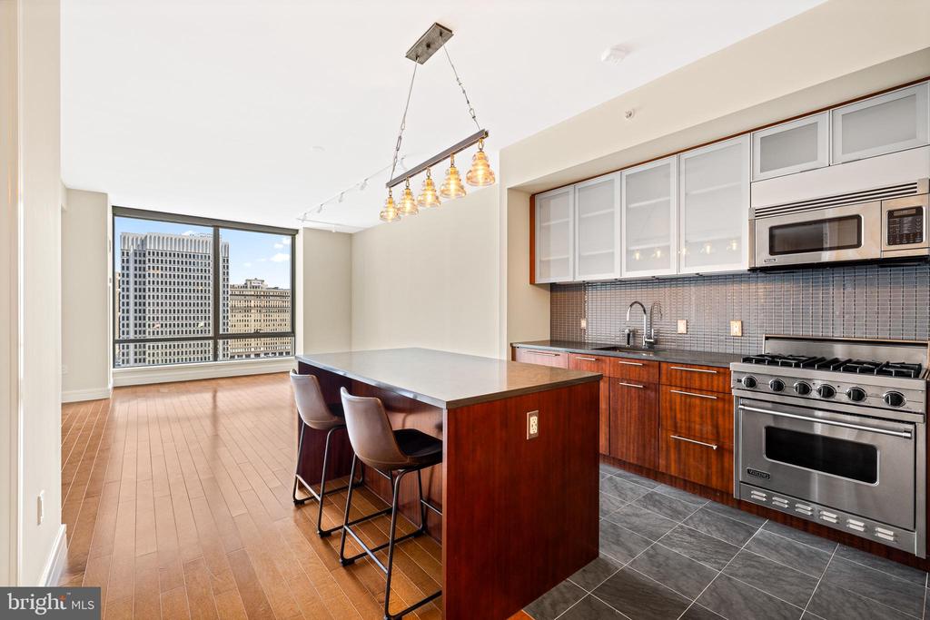 1414 S PENN SQ #14E