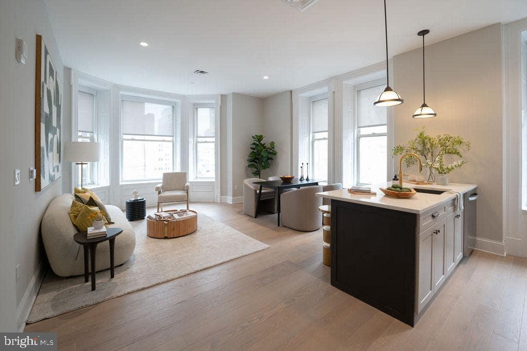 200 S BROAD ST #201