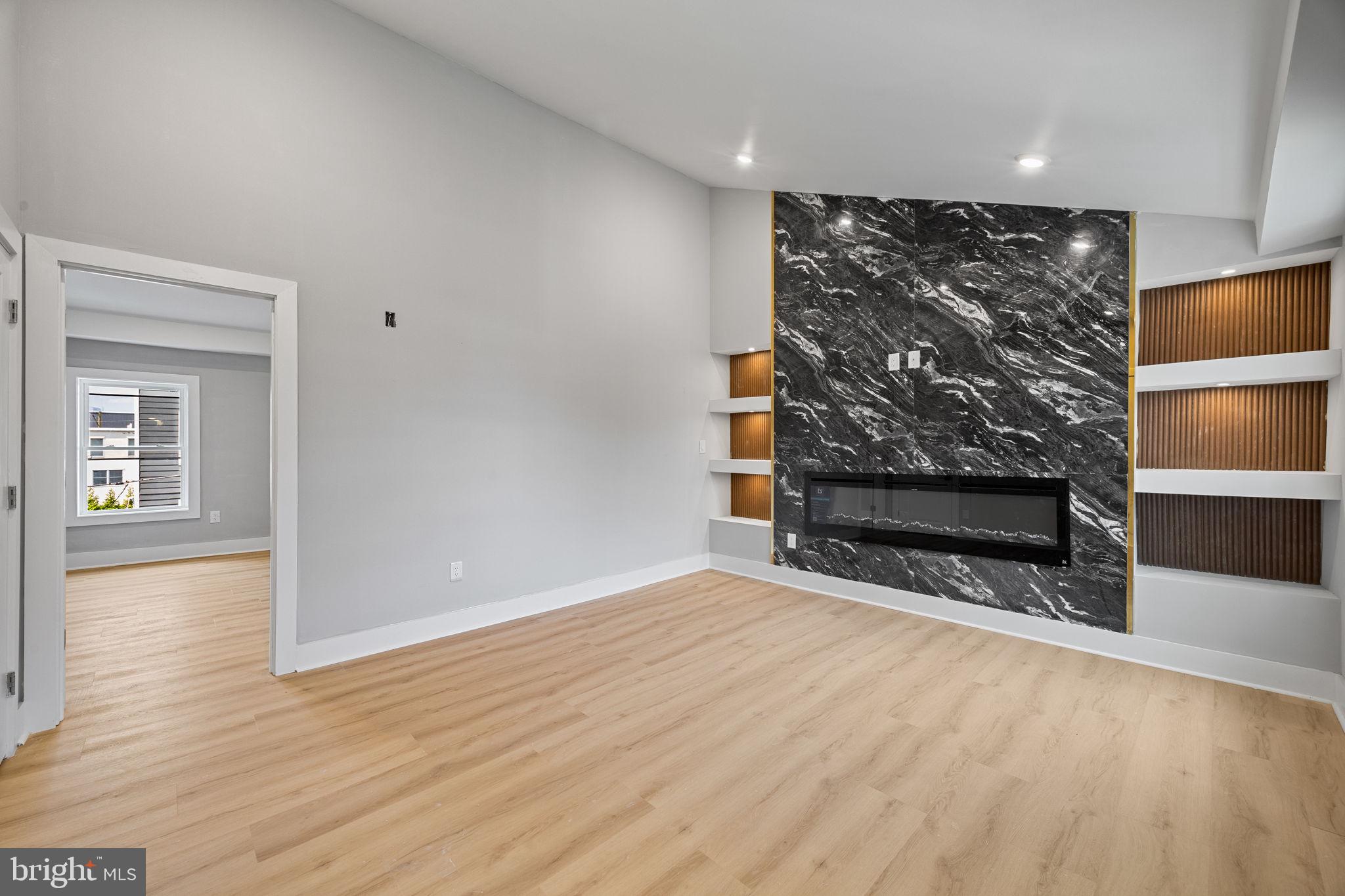 1309 MARLBOROUGH ST #3