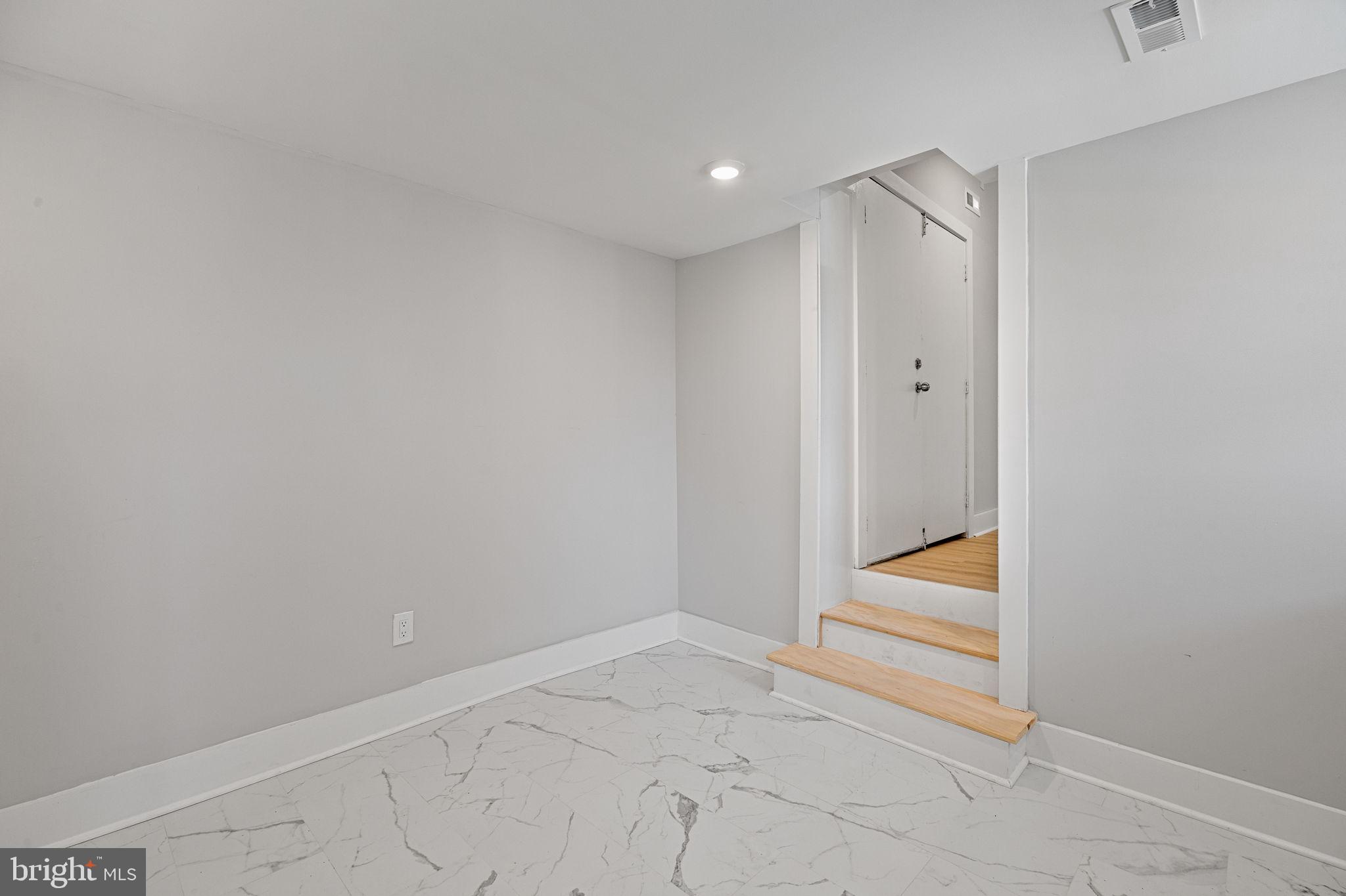 1309 MARLBOROUGH ST #3