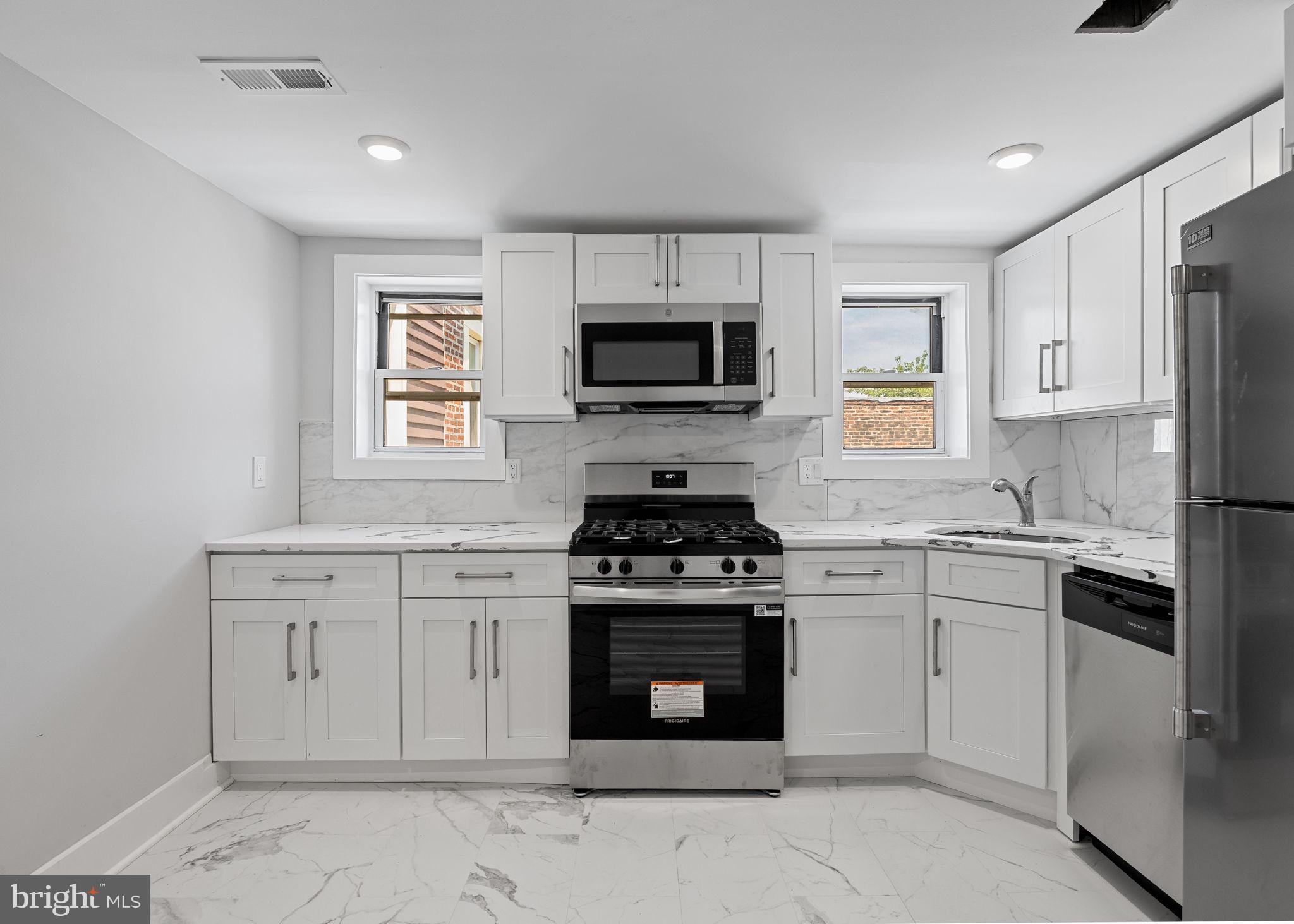 1309 MARLBOROUGH ST #3