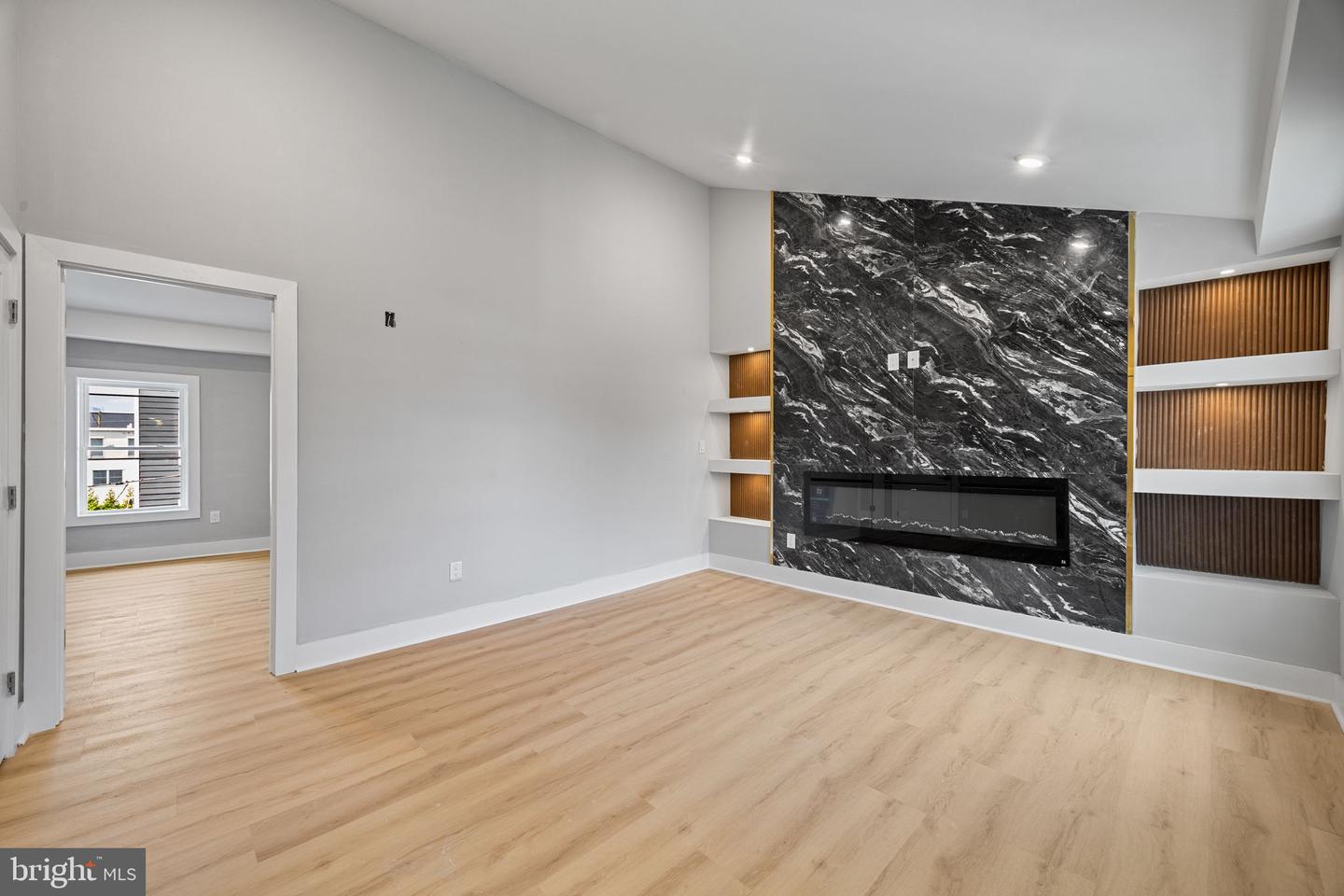 1309 MARLBOROUGH ST #3