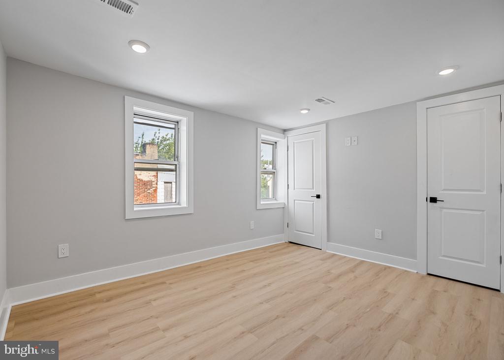 1309 MARLBOROUGH ST #3