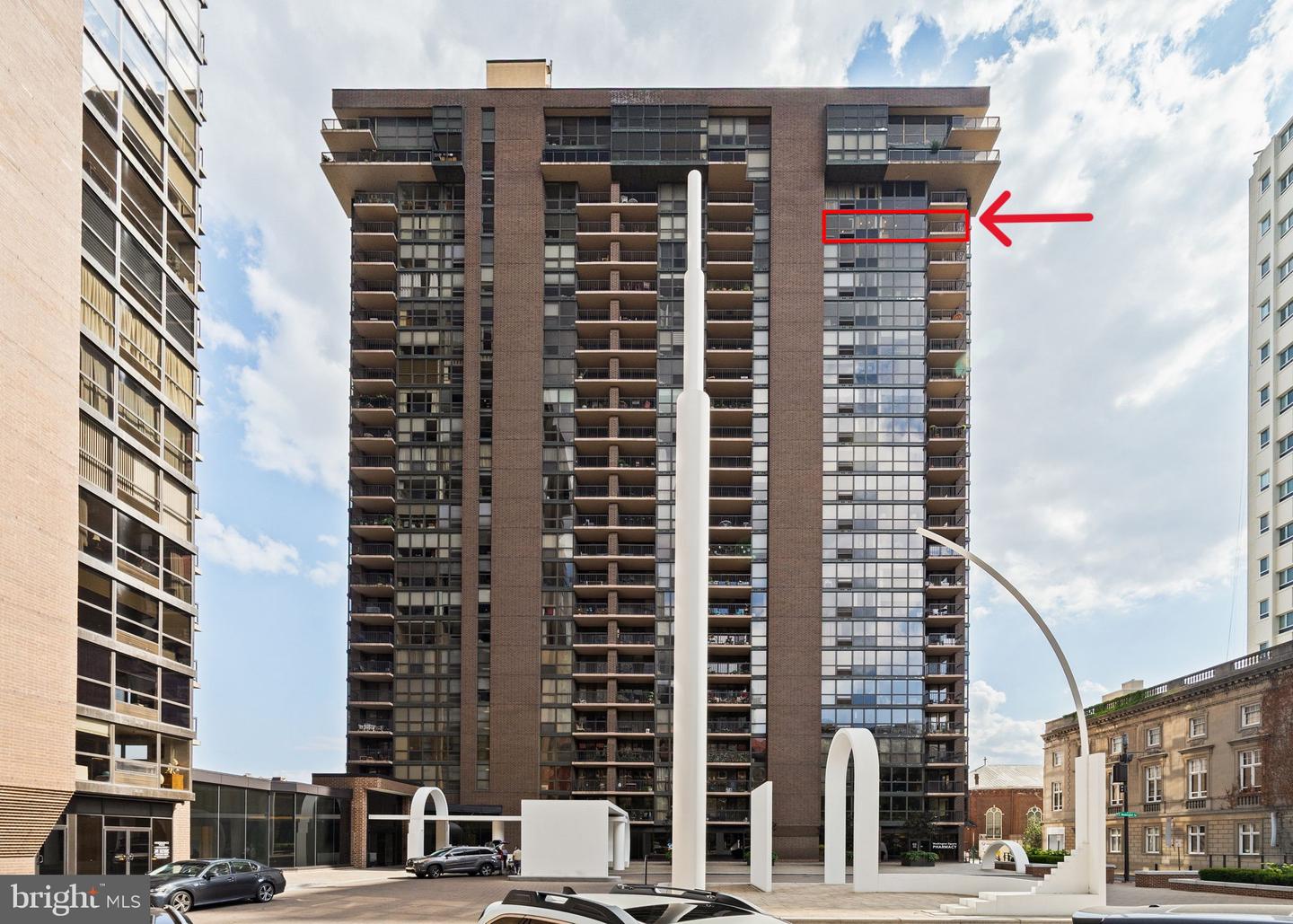 241 S 6th St #2205j