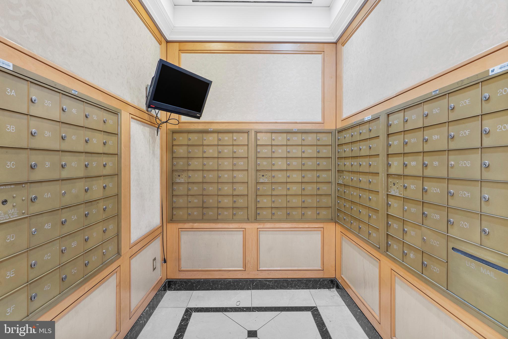 1500 Chestnut St #7i