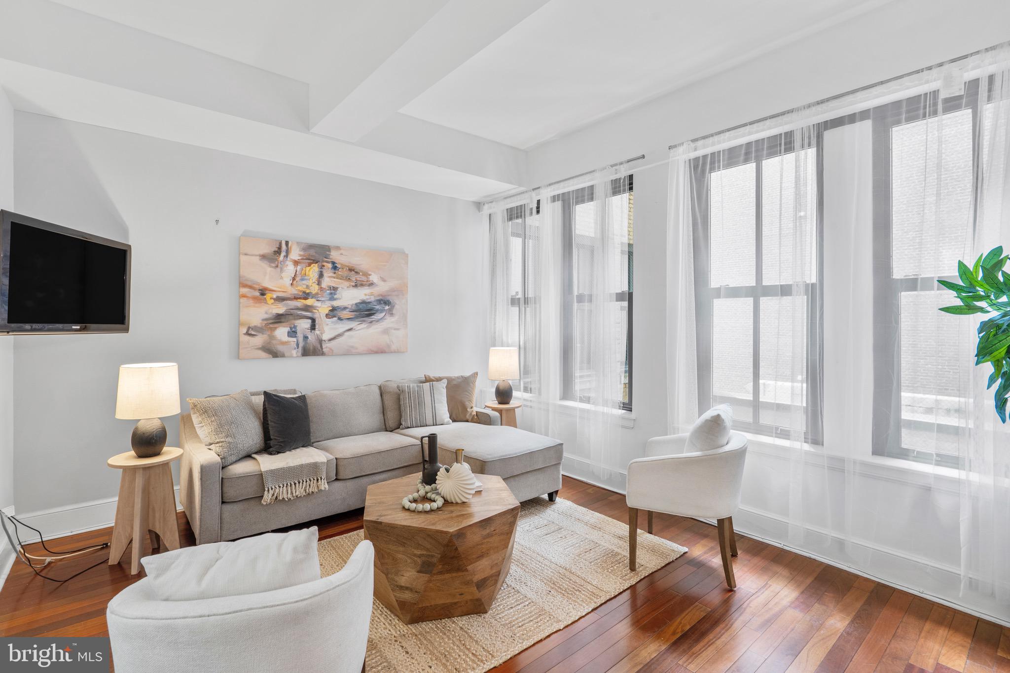 1500 Chestnut St #7i