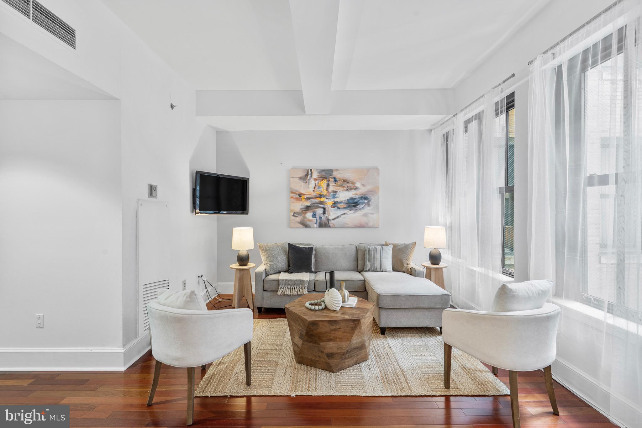 1500 Chestnut St #7i