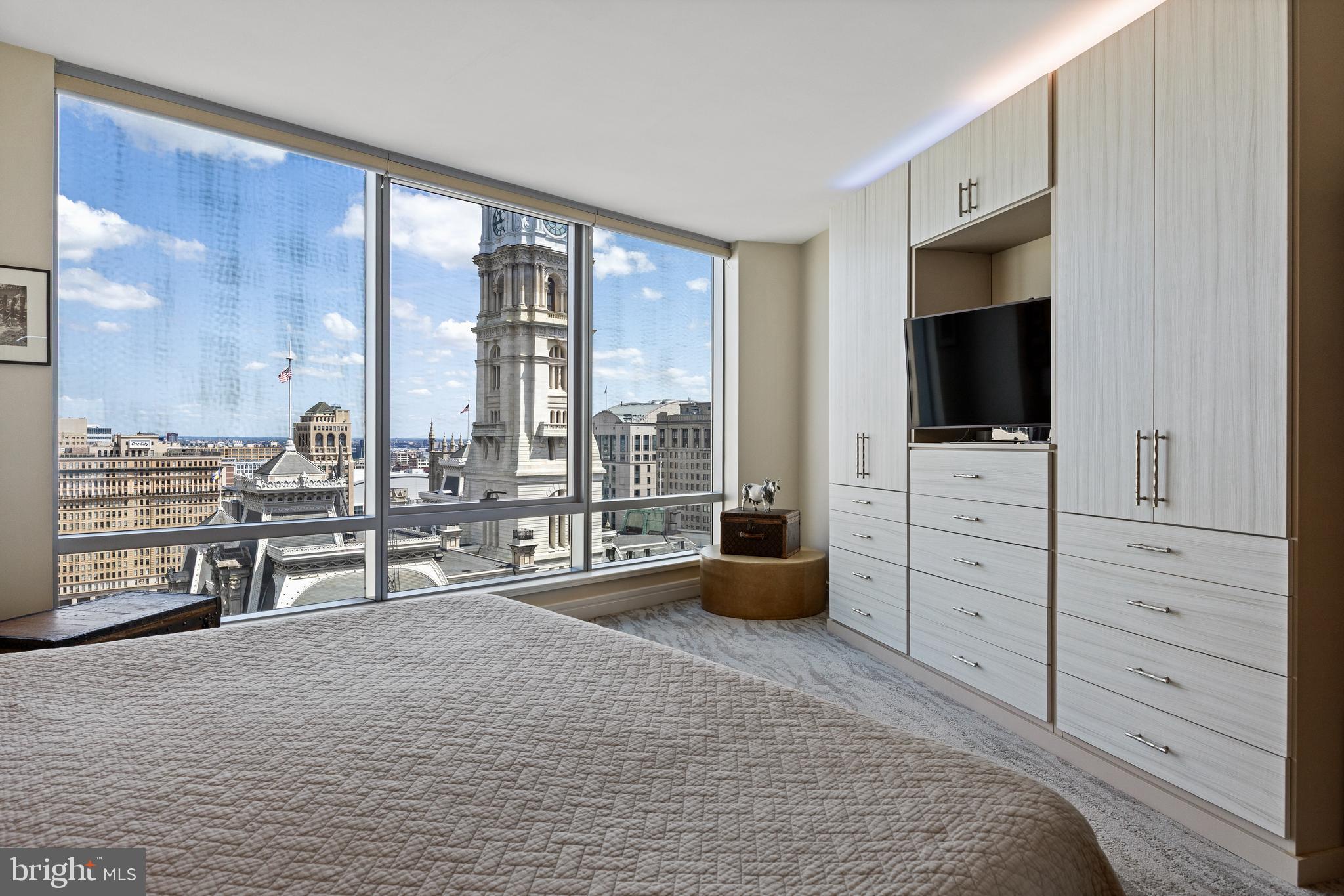 1414 S PENN SQUARE 00 22B