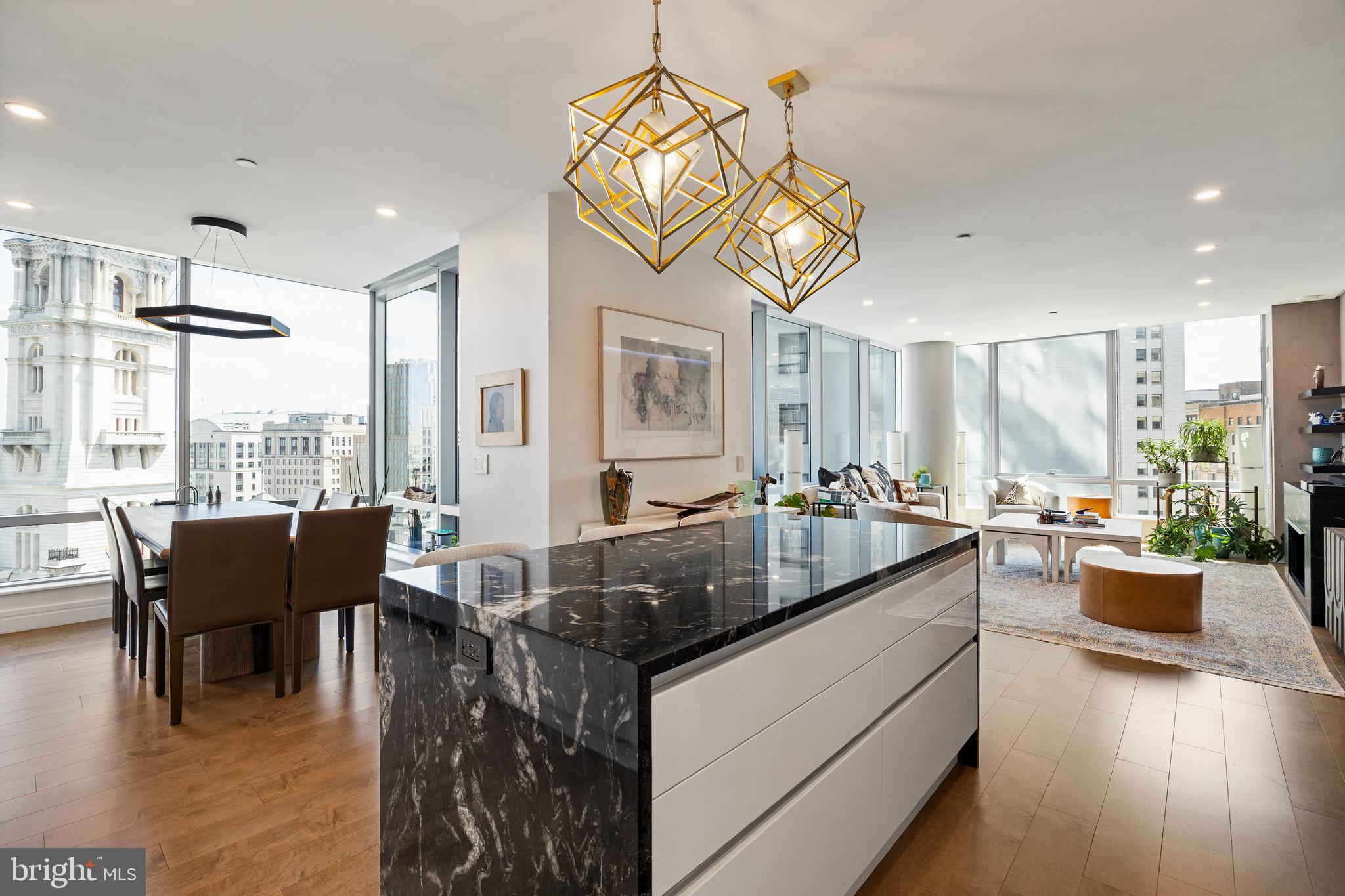 1414 S PENN SQUARE 00 22B