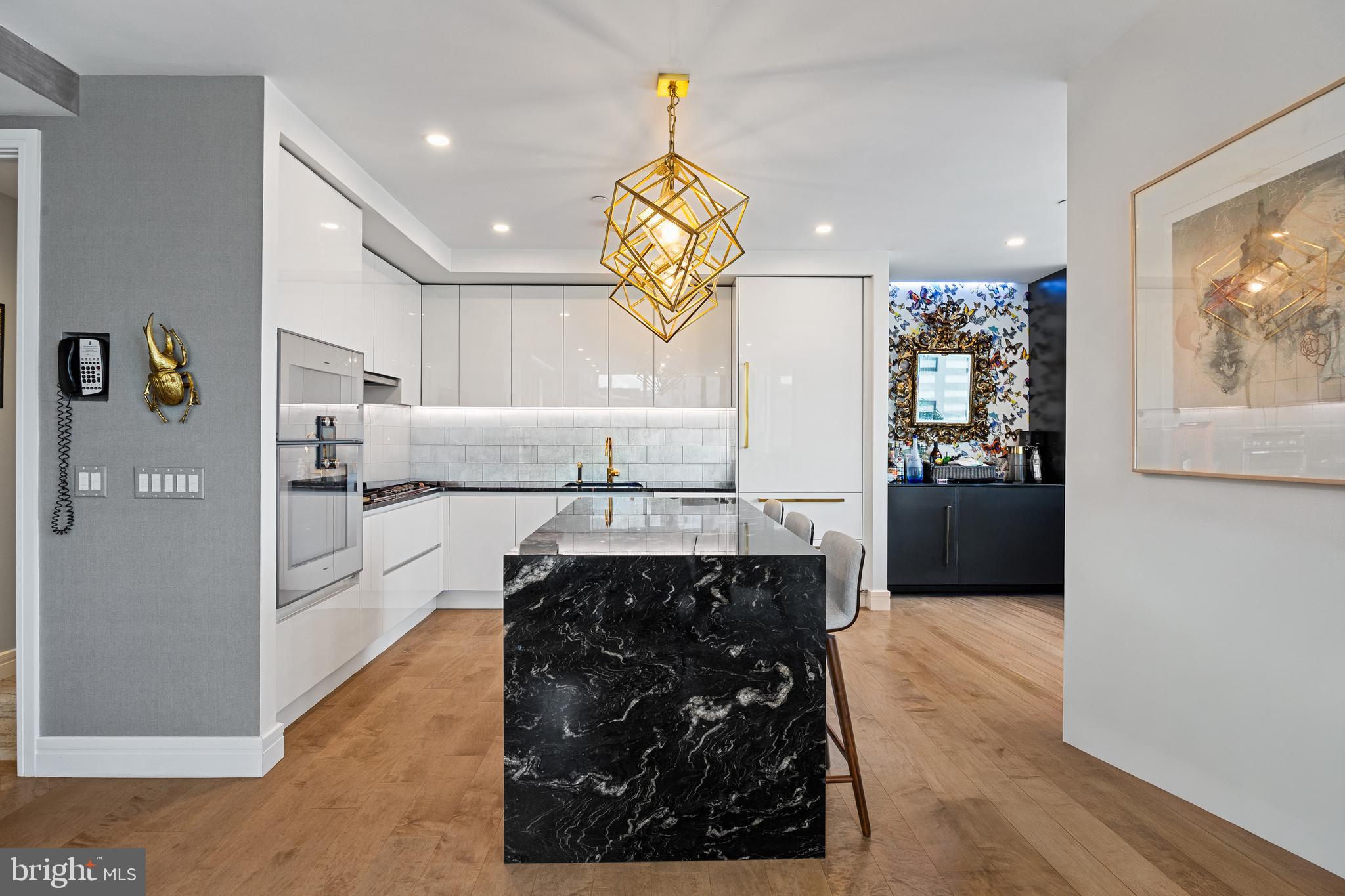 1414 S PENN SQUARE 00 22B
