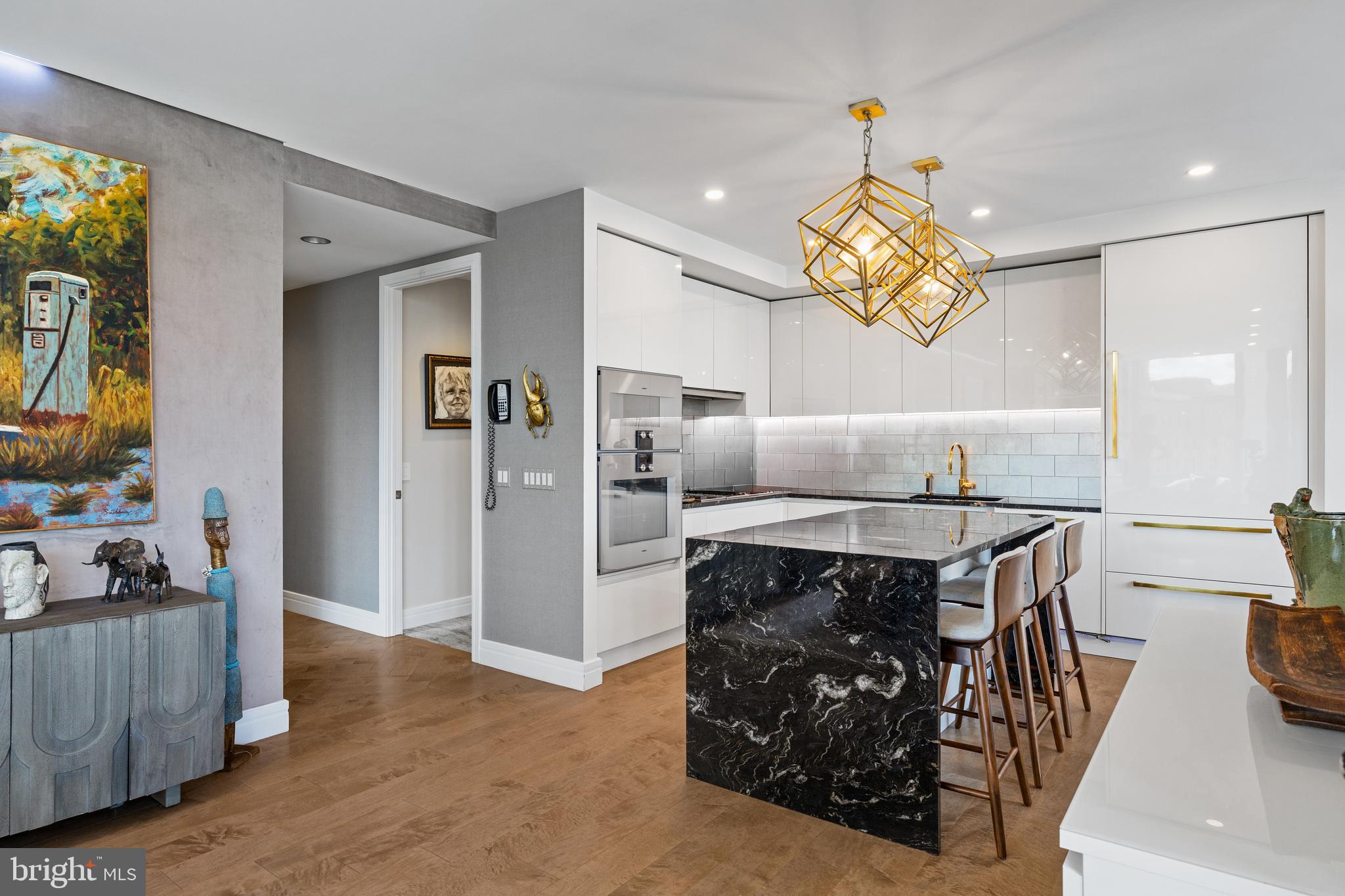 1414 S PENN SQUARE 00 22B