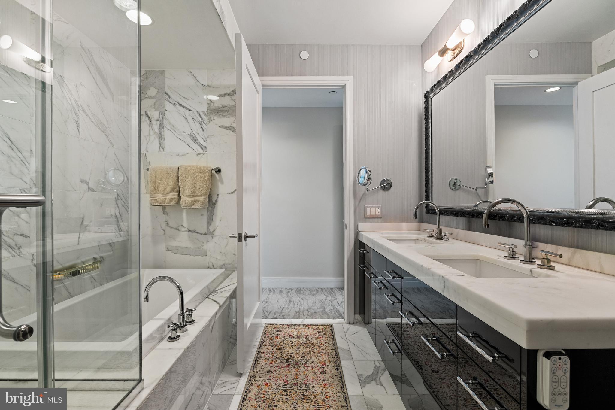 1414 S PENN SQUARE 00 22B