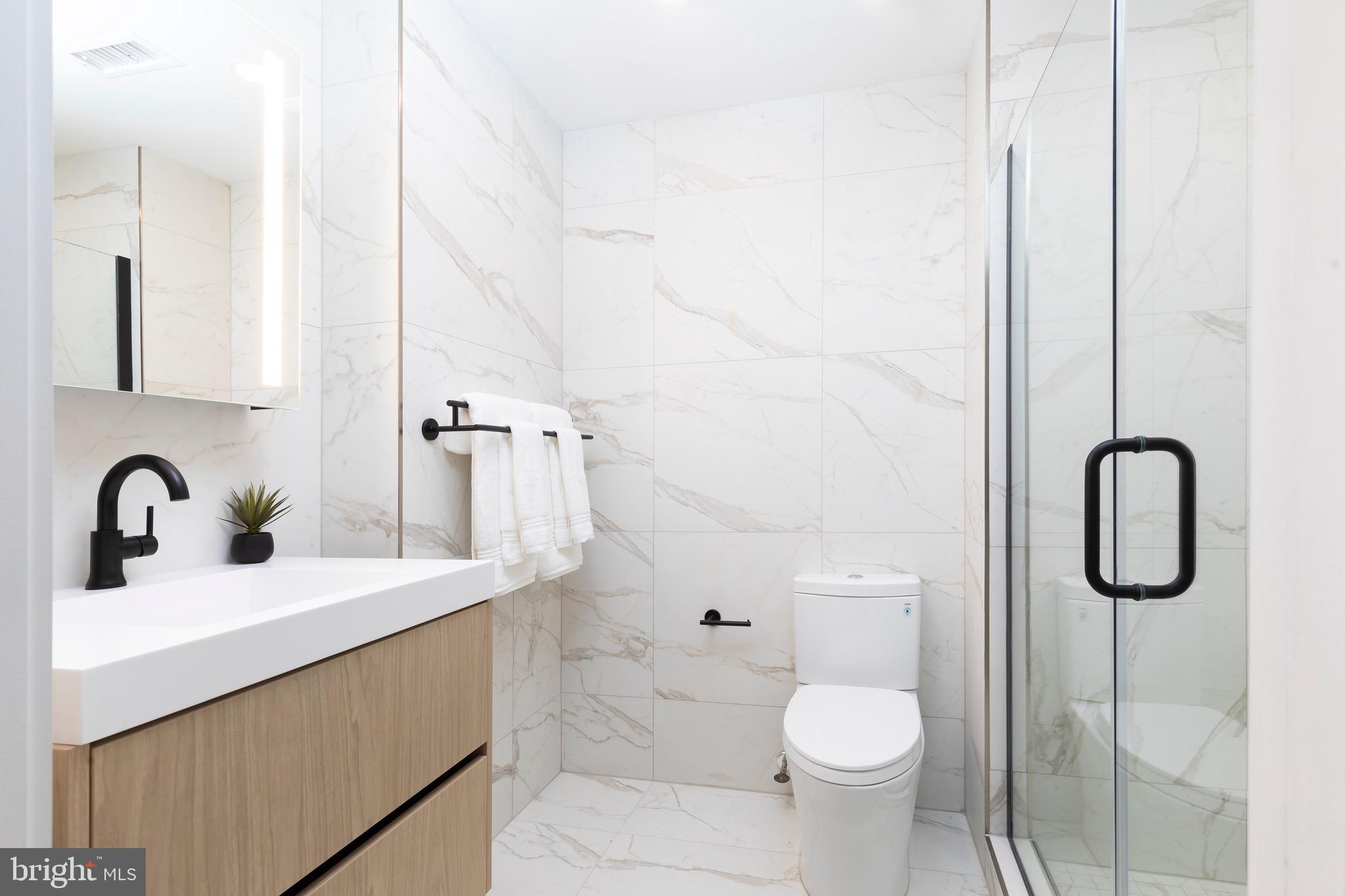 1099 GERMANTOWN AVE #M109