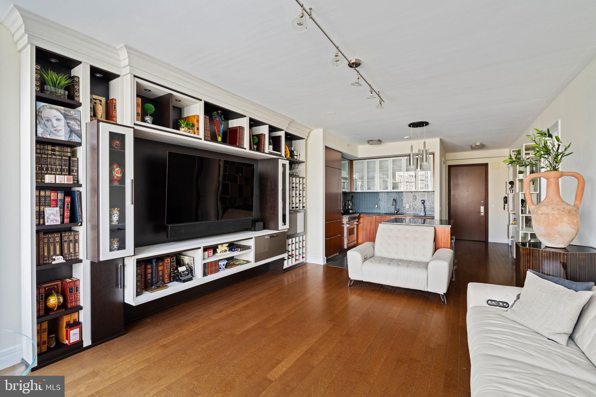 1414 S PENN SQUARE 11D