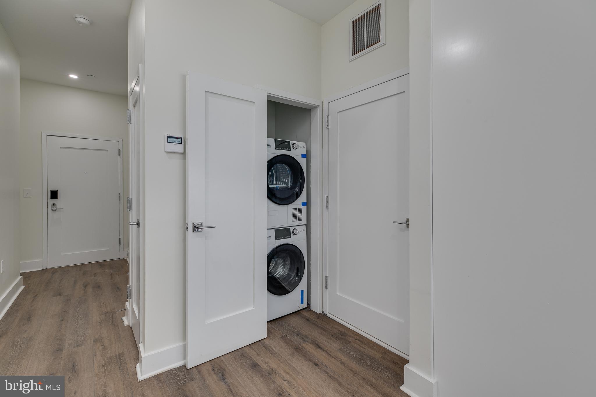 150 S INDEPENDENCE MALL W 403