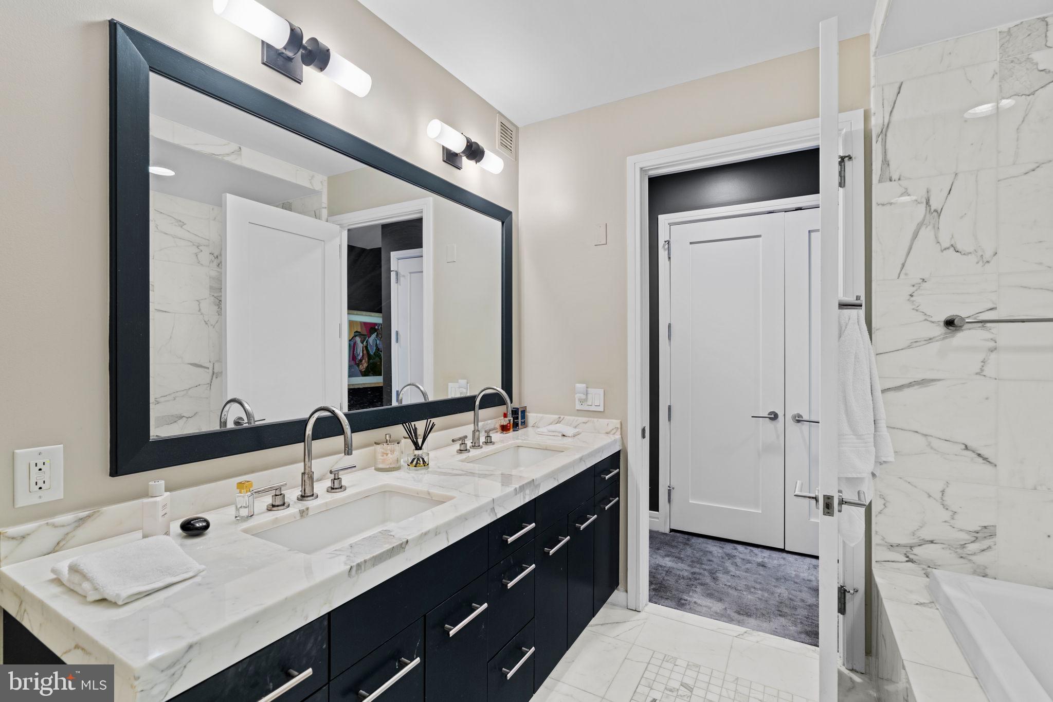 1414 S PENN SQUARE 42C