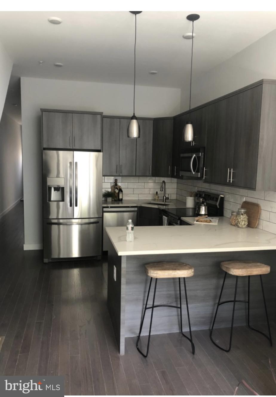 2120 N FRANKLIN STREET