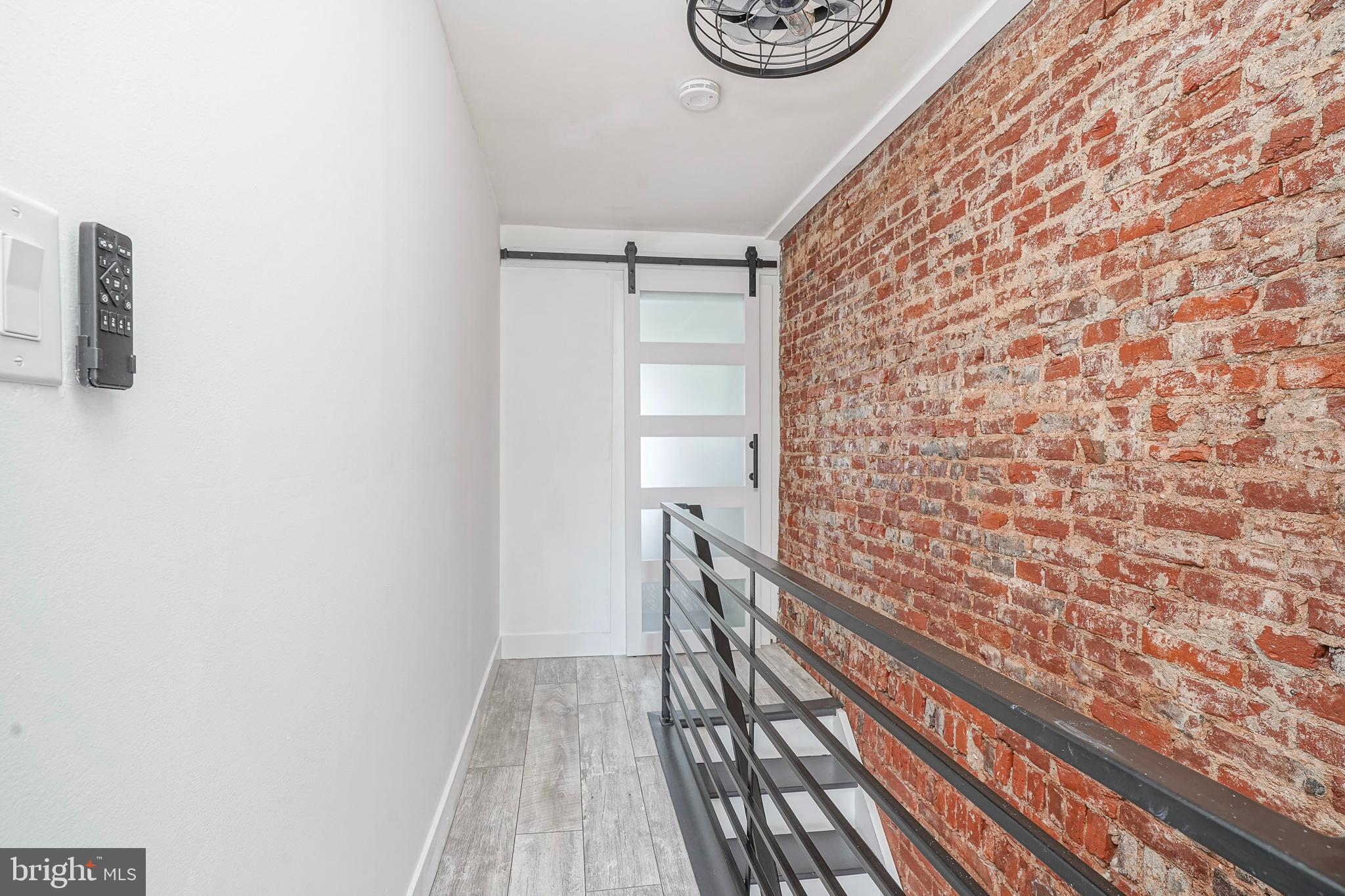 2527 W SEYBERT STREET