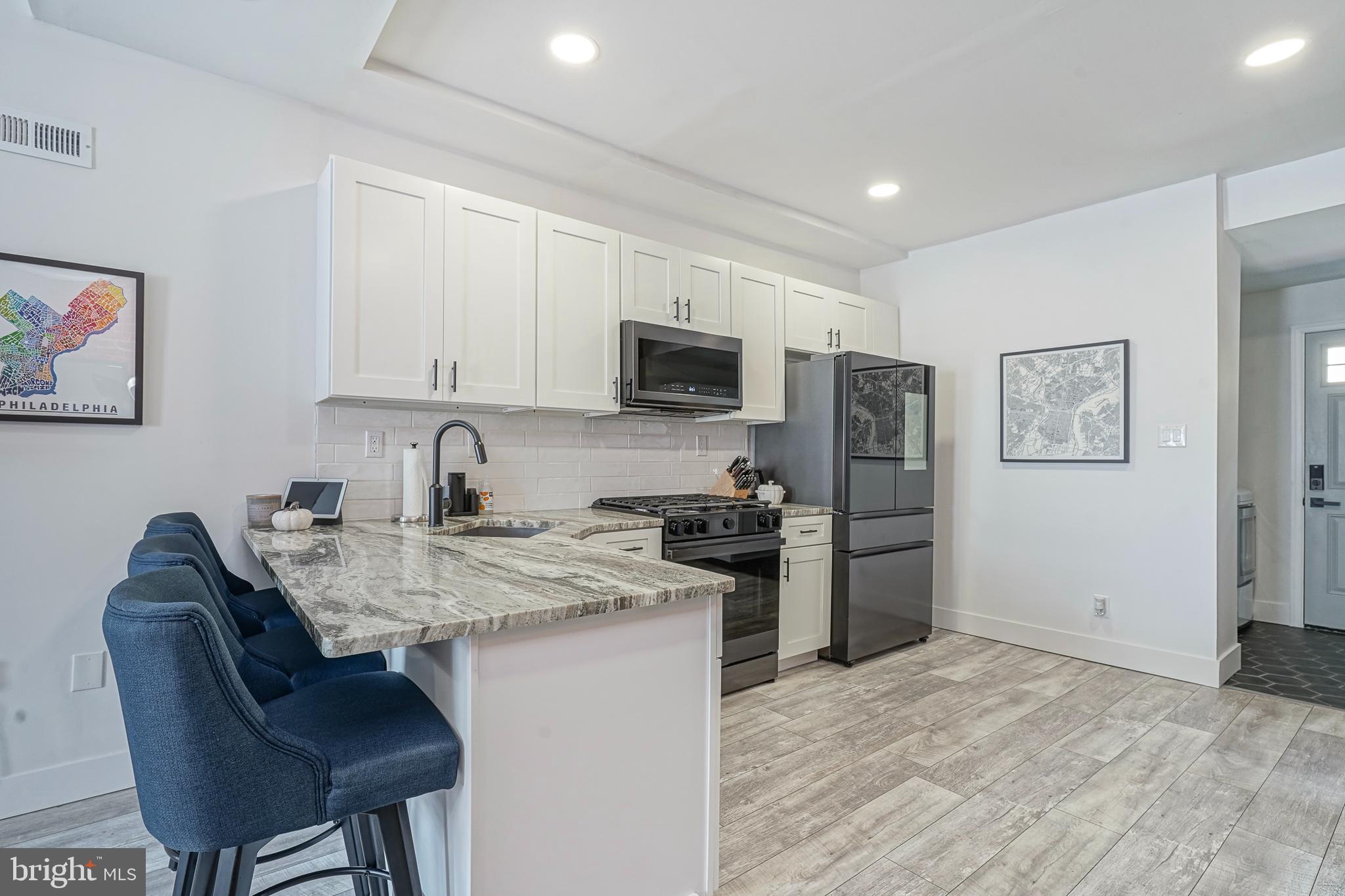 2527 W SEYBERT STREET