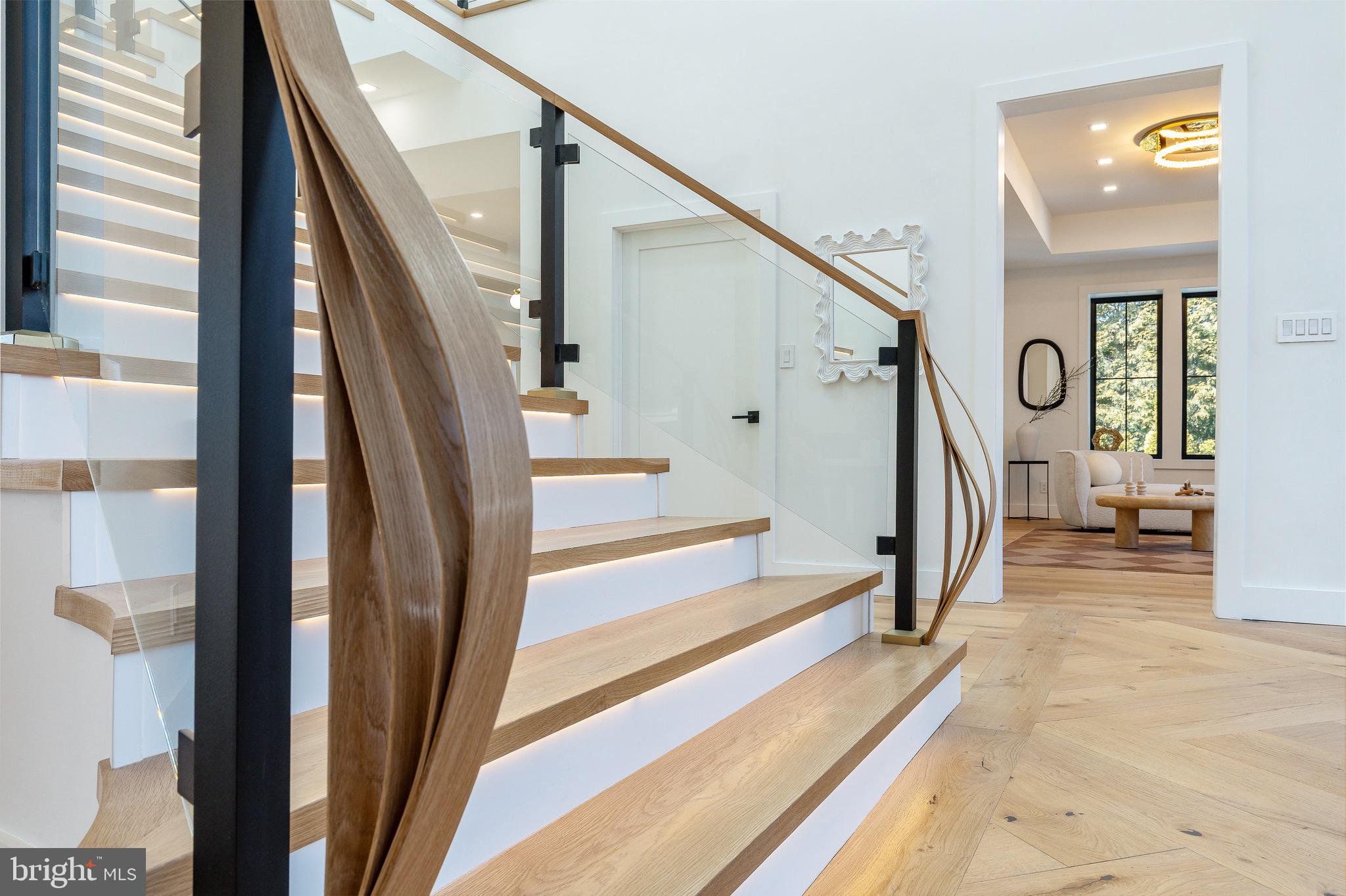 9402 MEADOWBROOK AVENUE