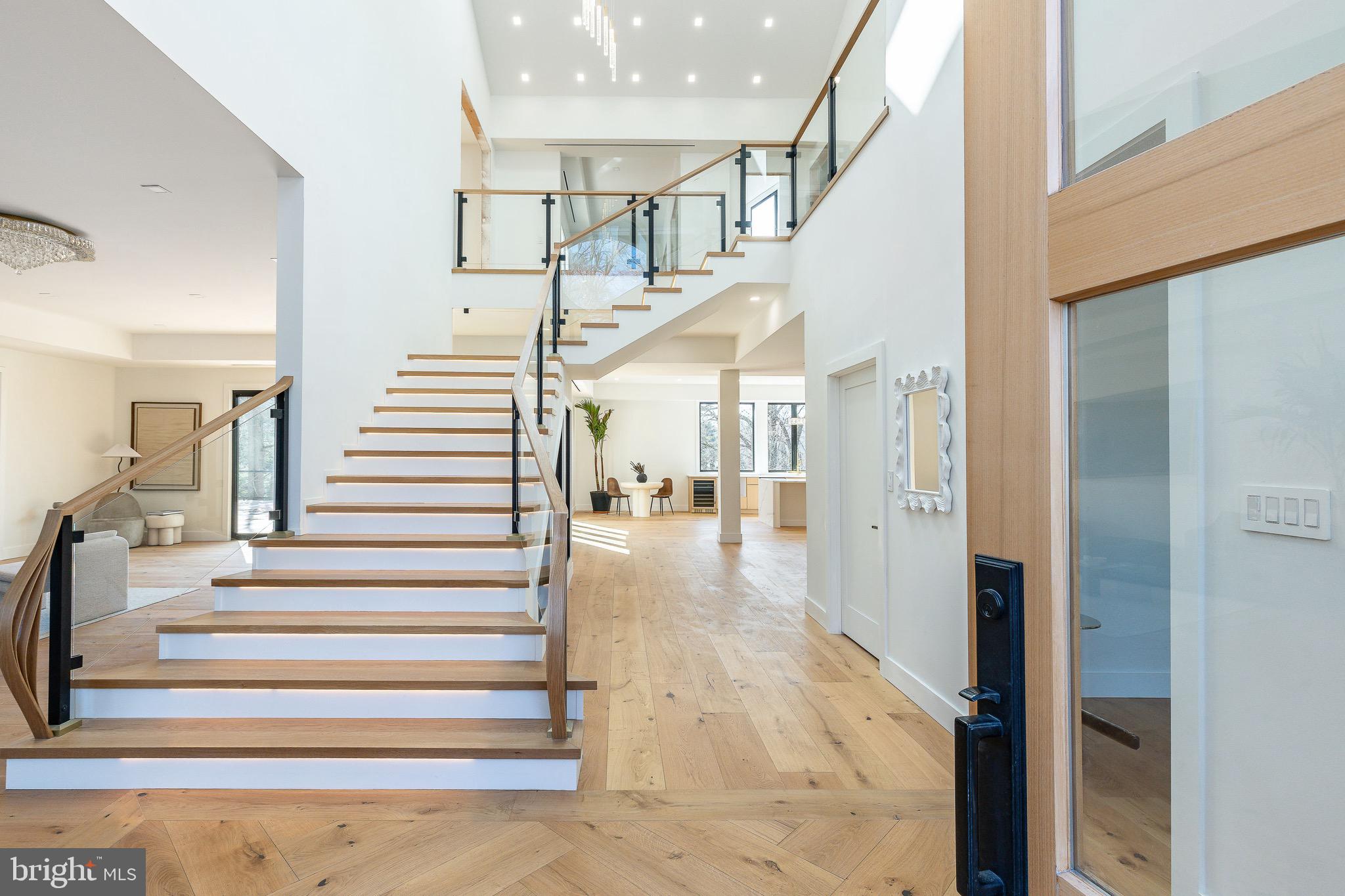 9402 MEADOWBROOK AVENUE