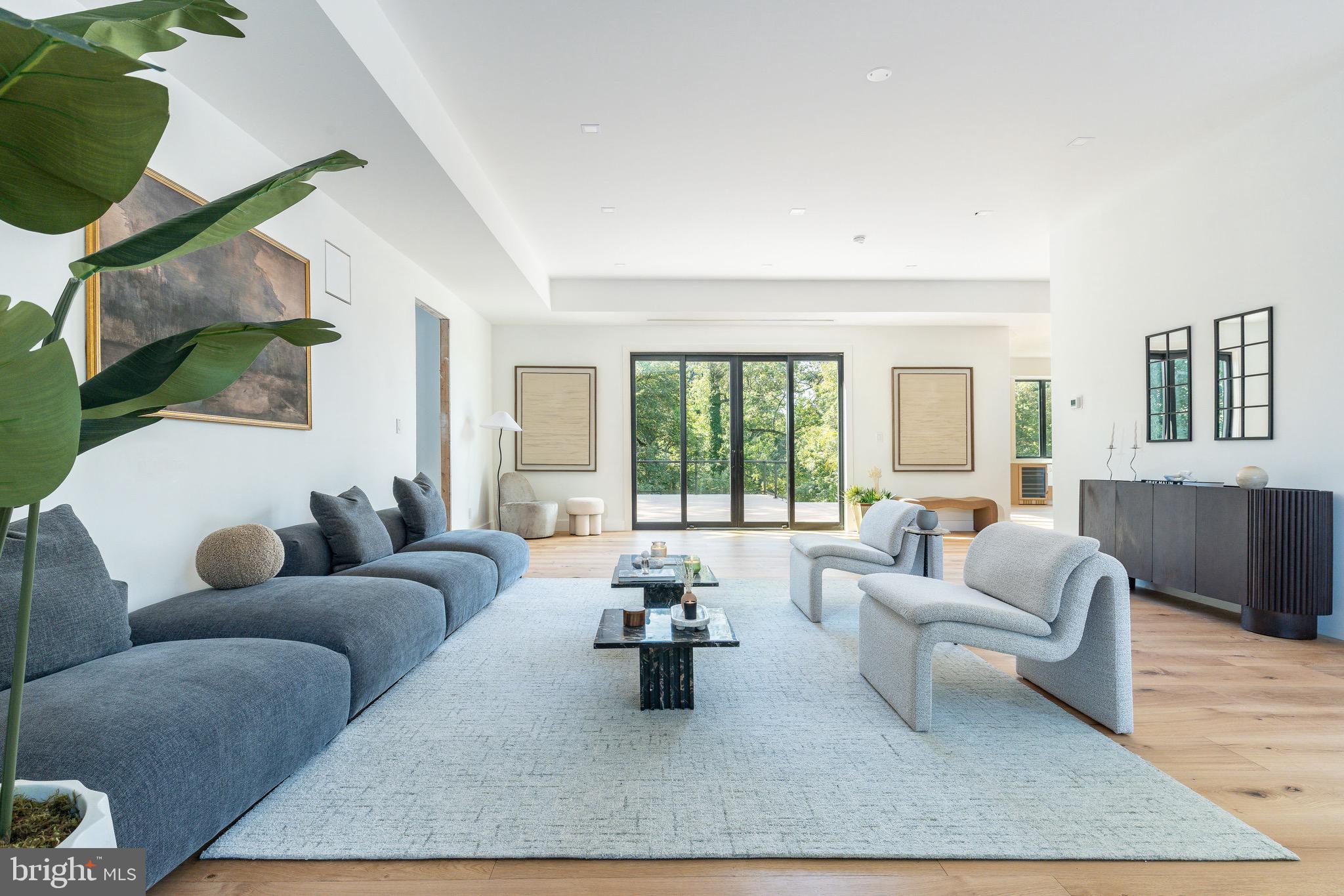 9402 MEADOWBROOK AVENUE