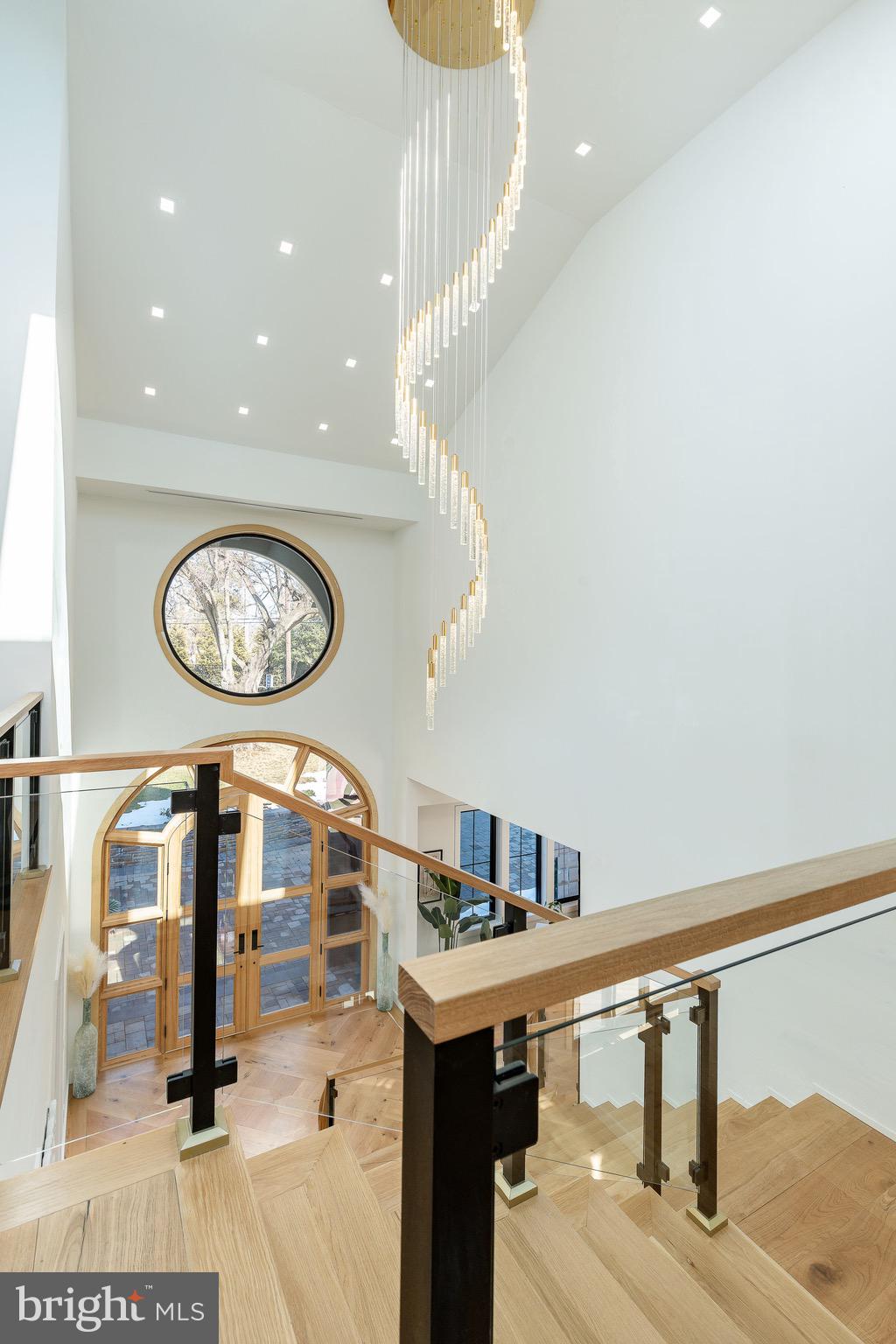 9402 MEADOWBROOK AVENUE