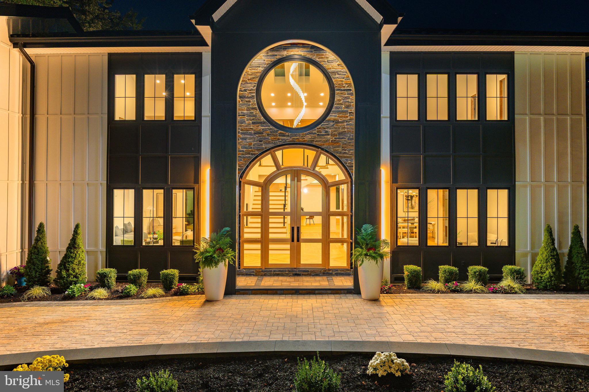 9402 MEADOWBROOK AVENUE