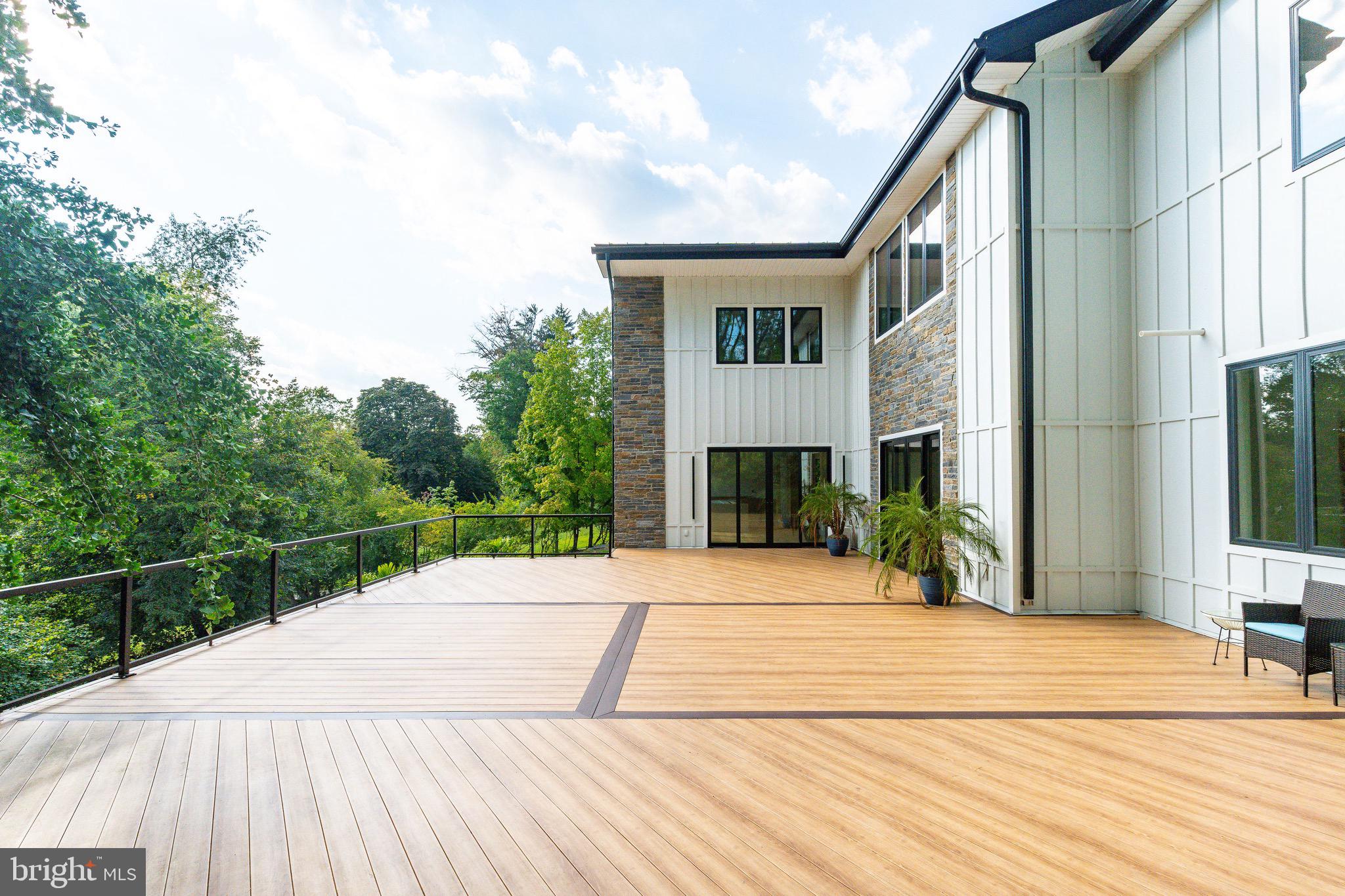 9402 MEADOWBROOK AVENUE