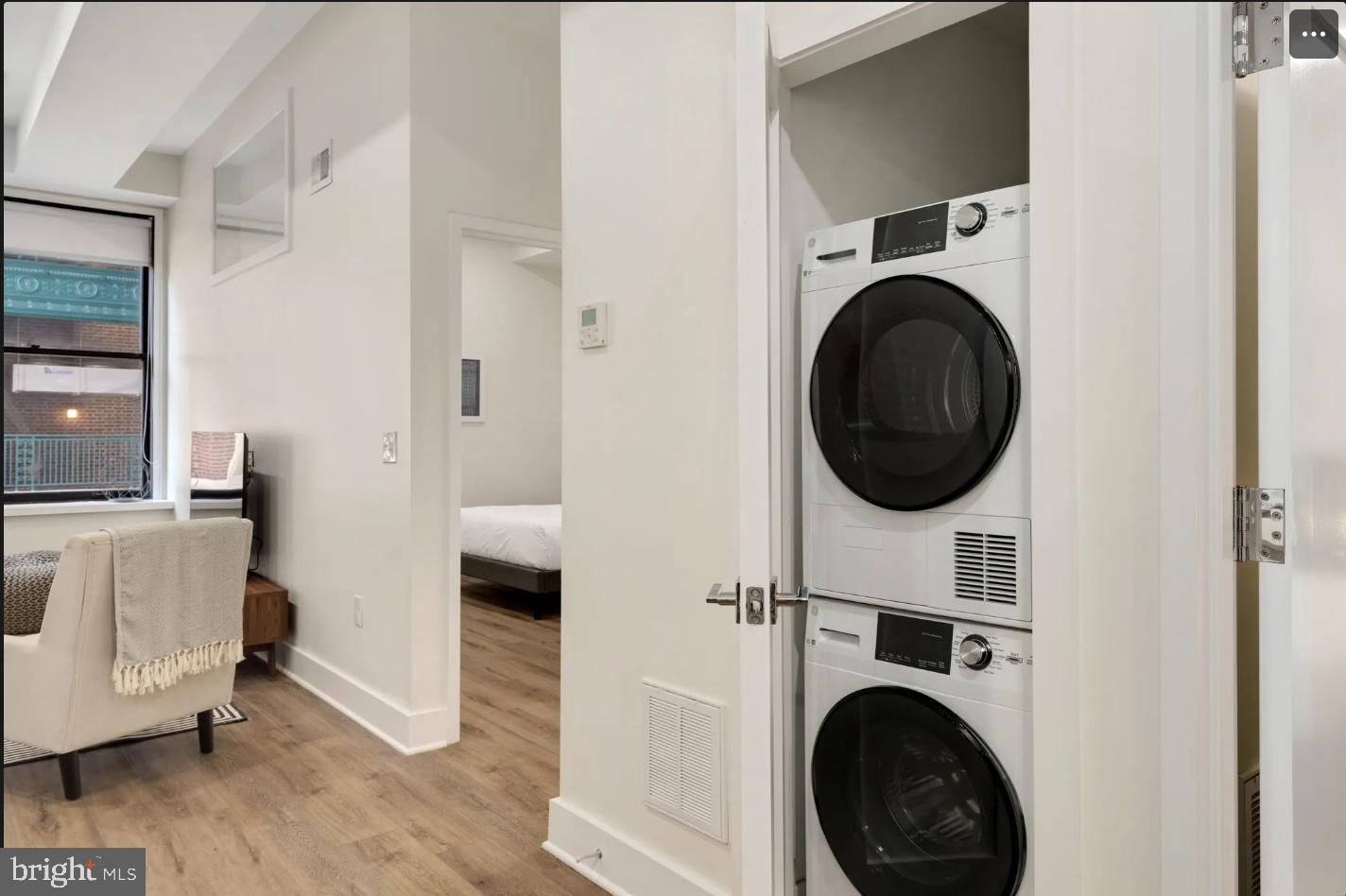 150 S INDEPENDENCE MALL W 1013