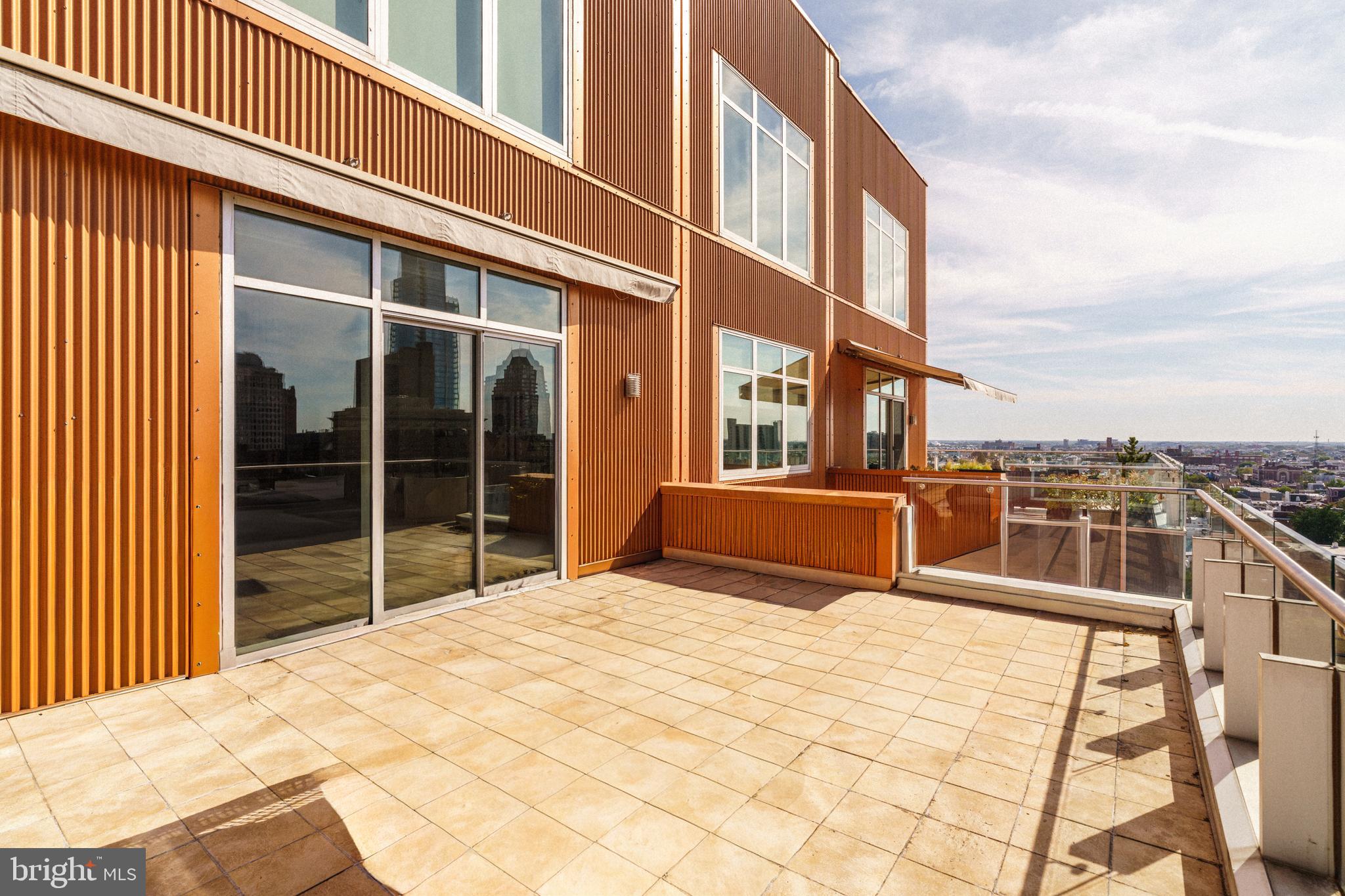 1101 LOCUST STREET 10D