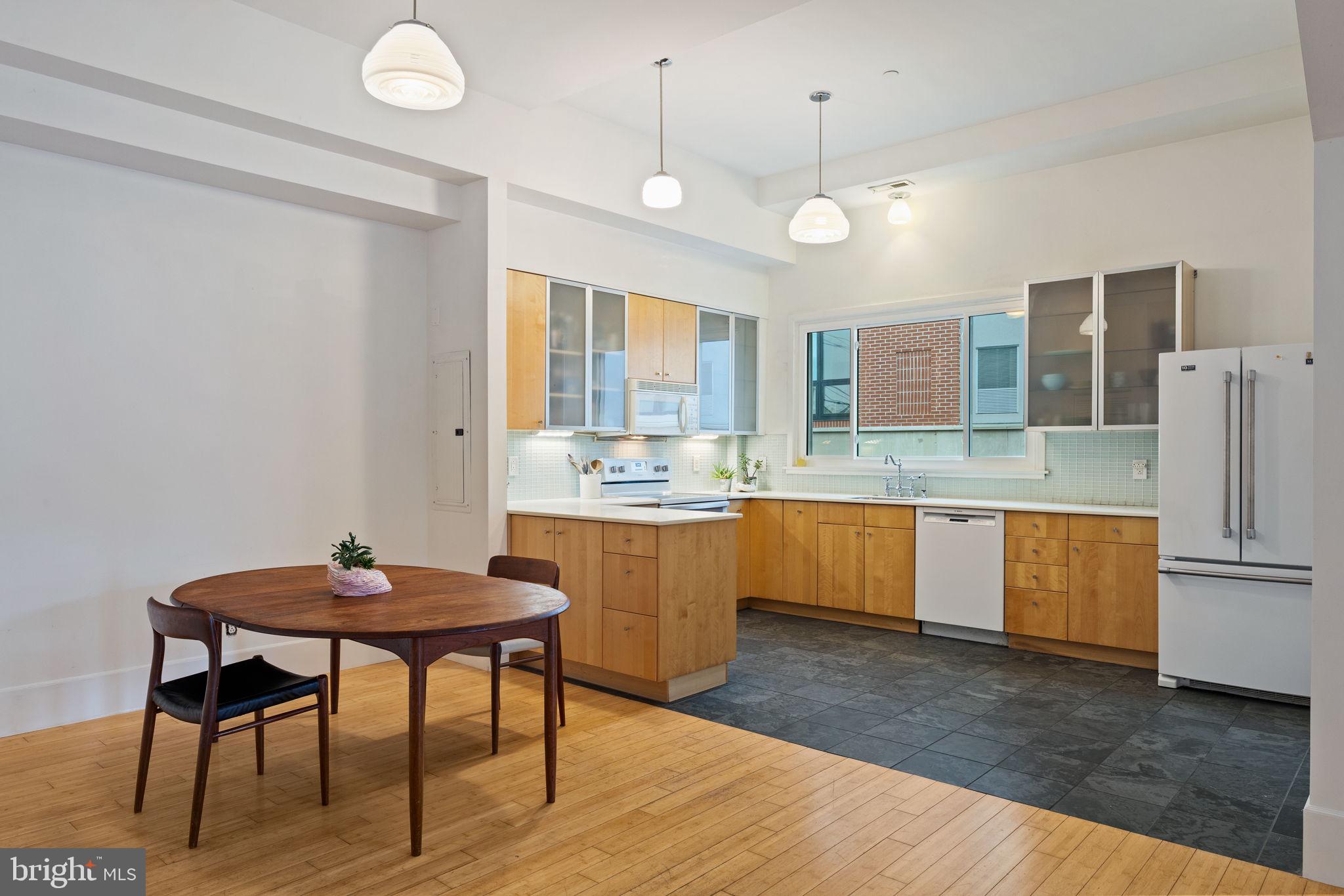 1226 LEOPARD STREET 28 D