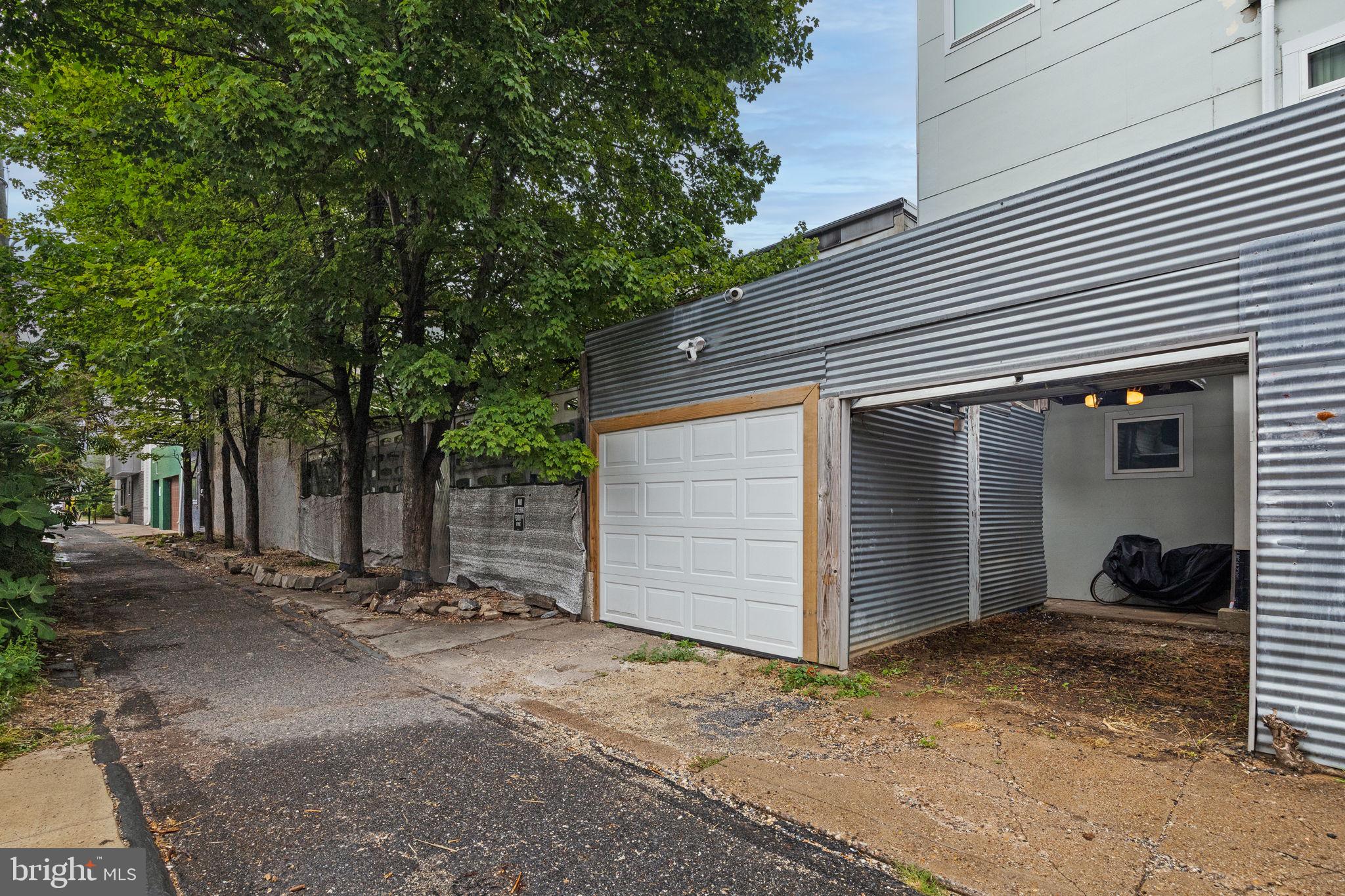 1226 LEOPARD STREET 28 D