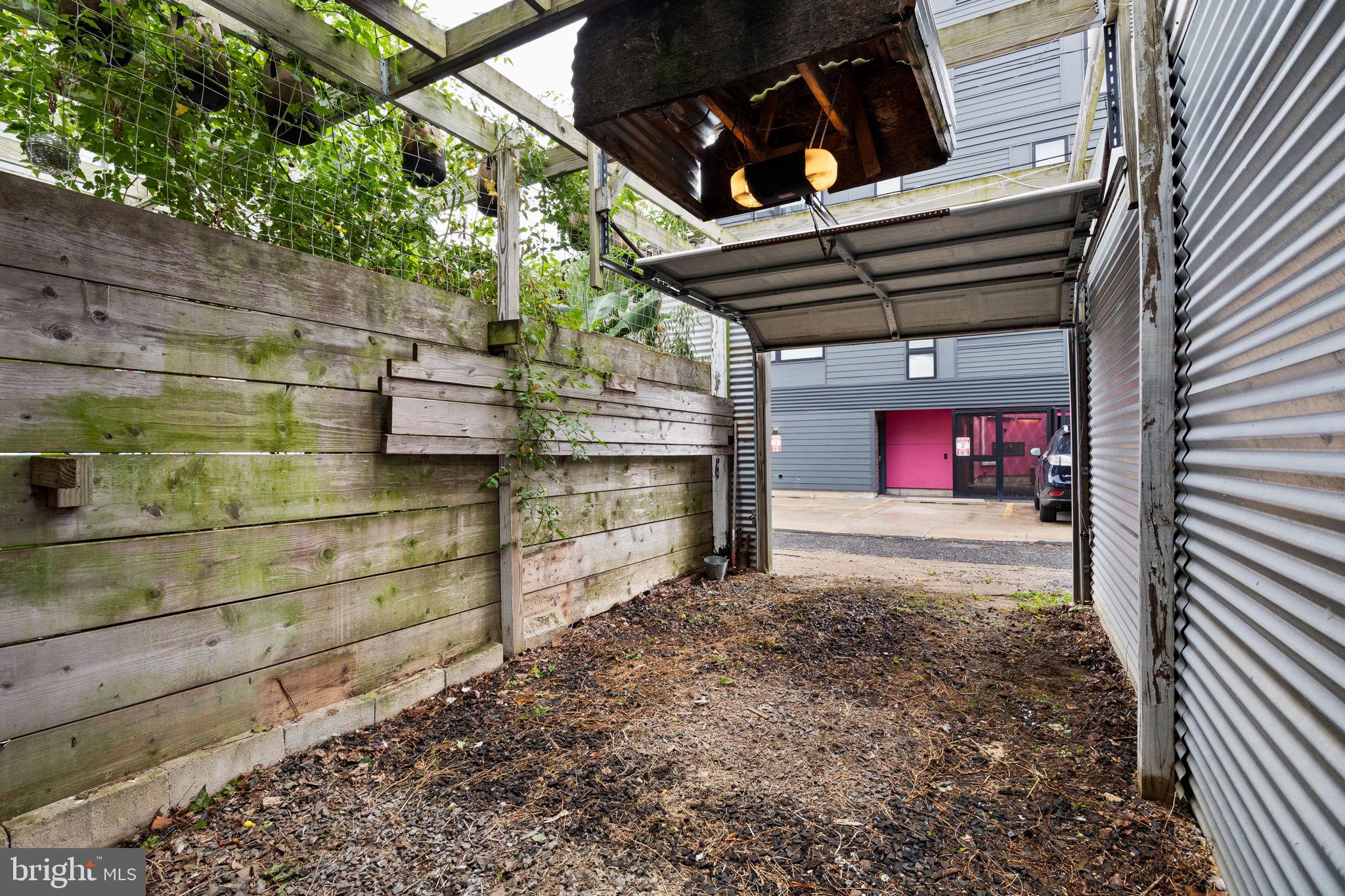 1226 LEOPARD STREET 28 D