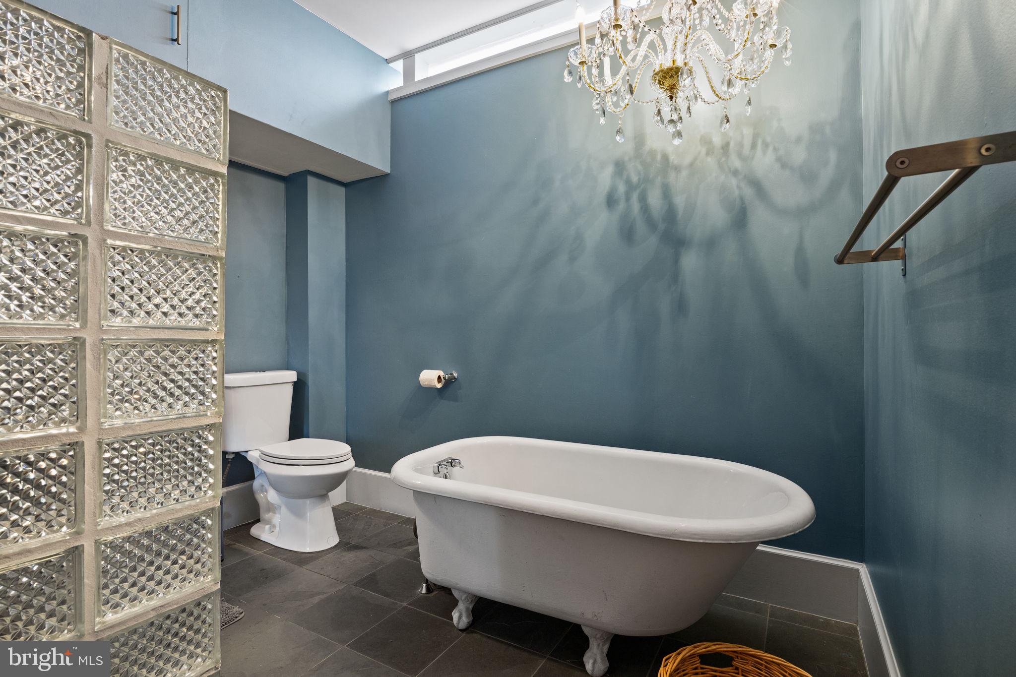 1226 LEOPARD STREET 28 D