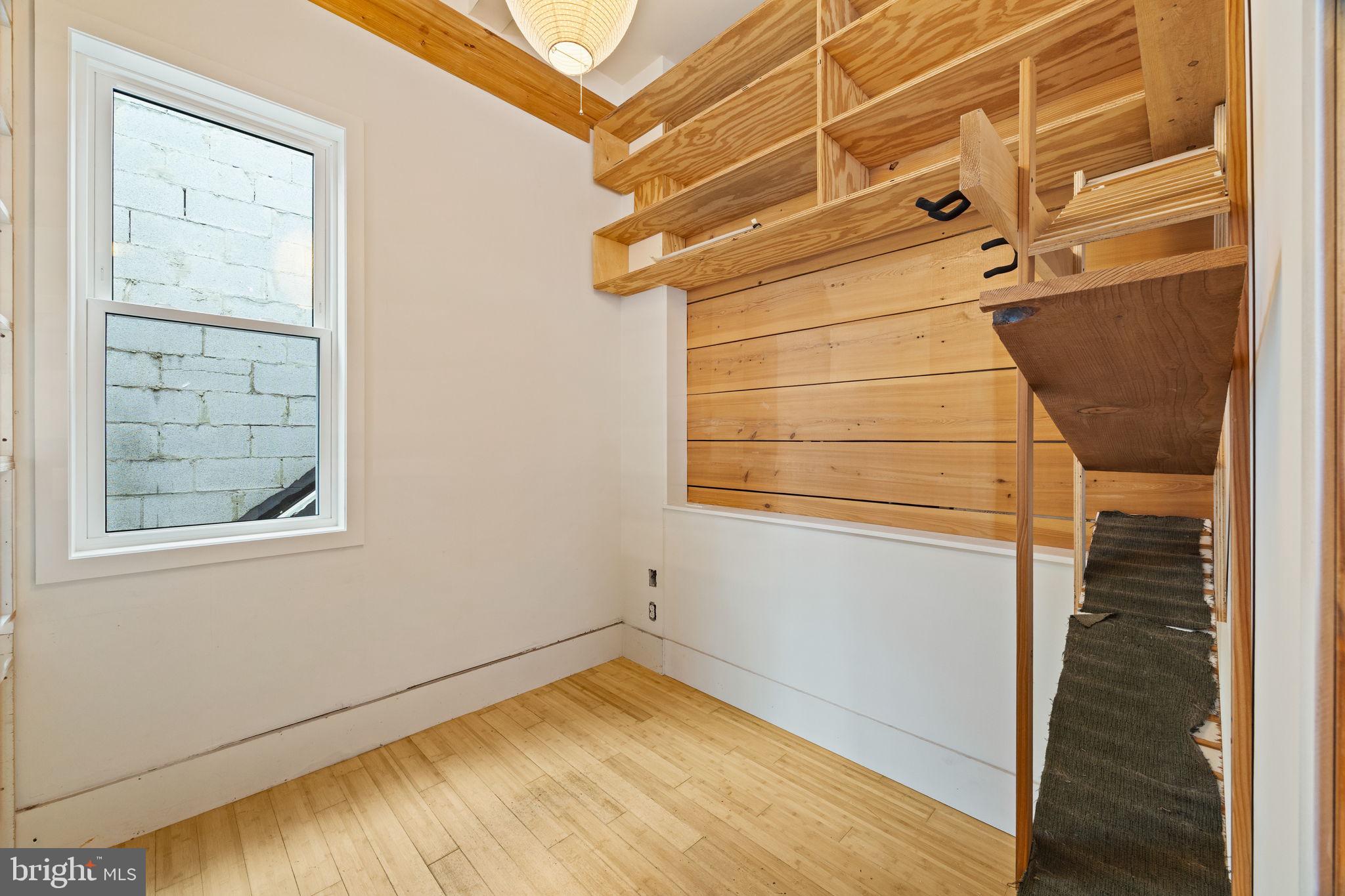 1226 LEOPARD STREET 28 D