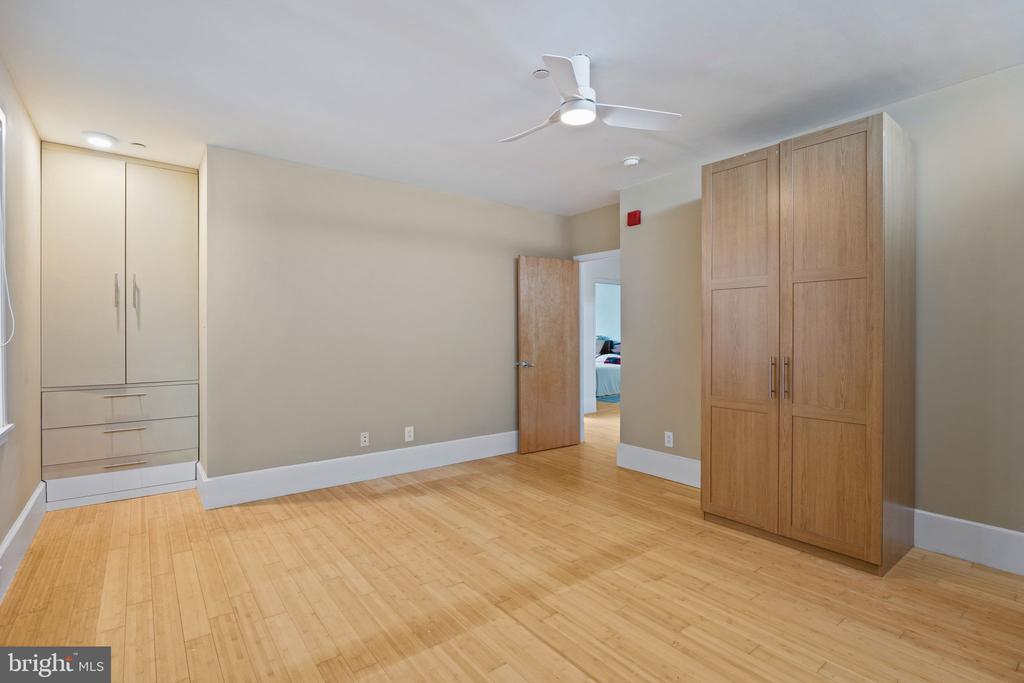 1226 LEOPARD STREET 28 D