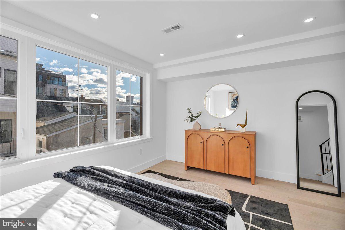 1146 N GALLOWAY STREET